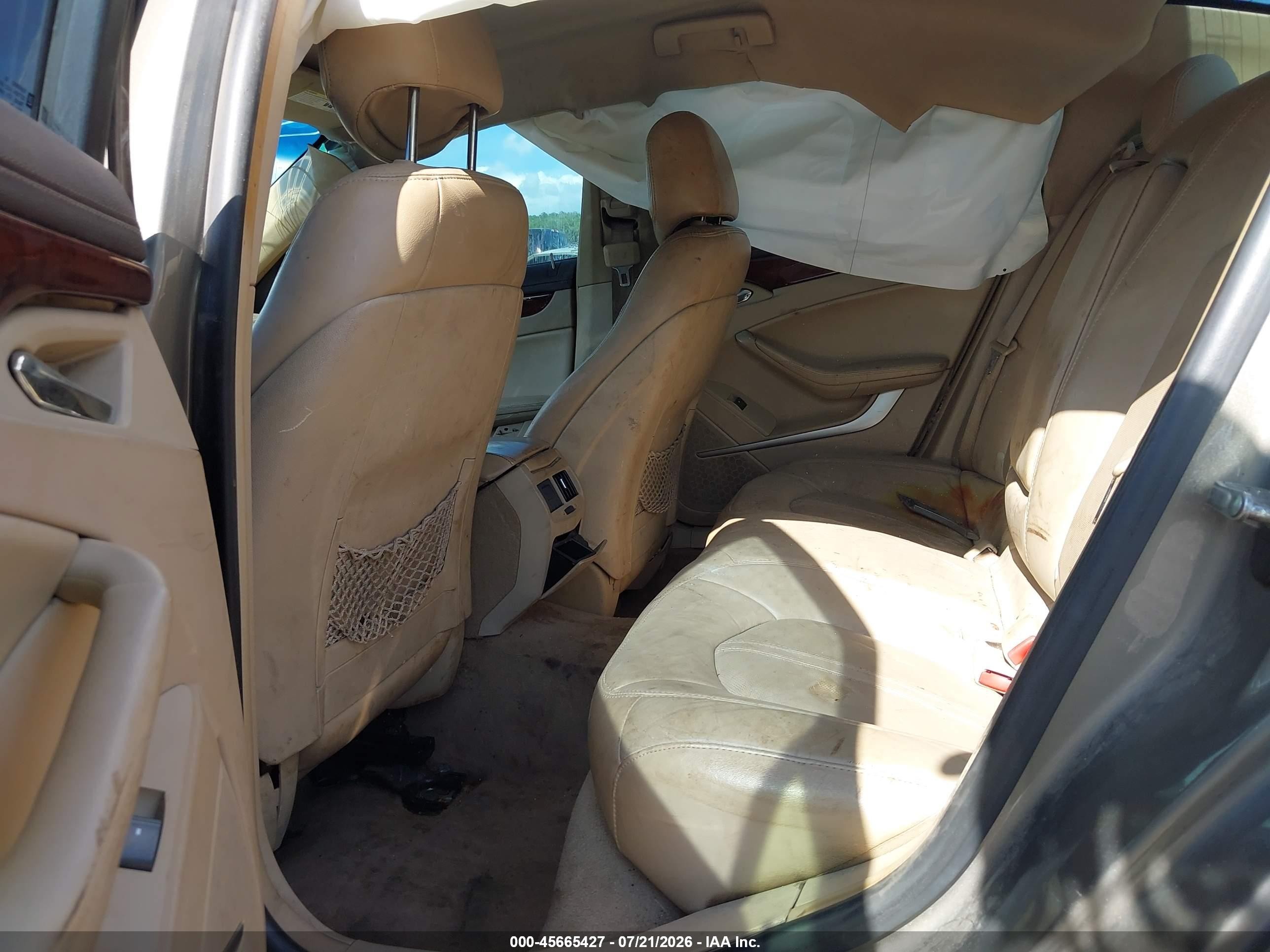 2011 Cadillac Cts Luxury Gold vin: 1G6DE5EY9B0137345