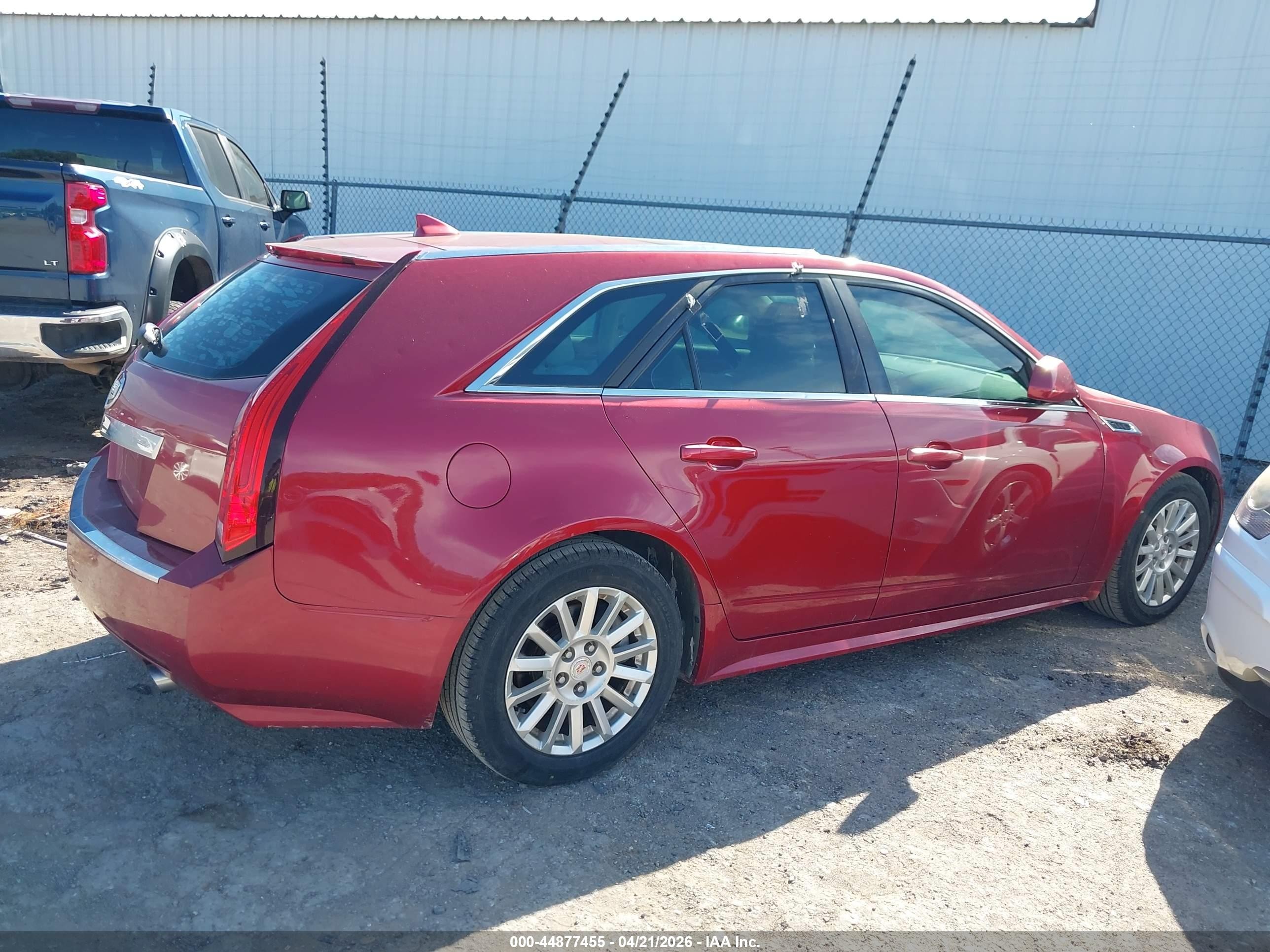 2011 Cadillac Cts Luxury Red vin: 1G6DE8EY1B0107760