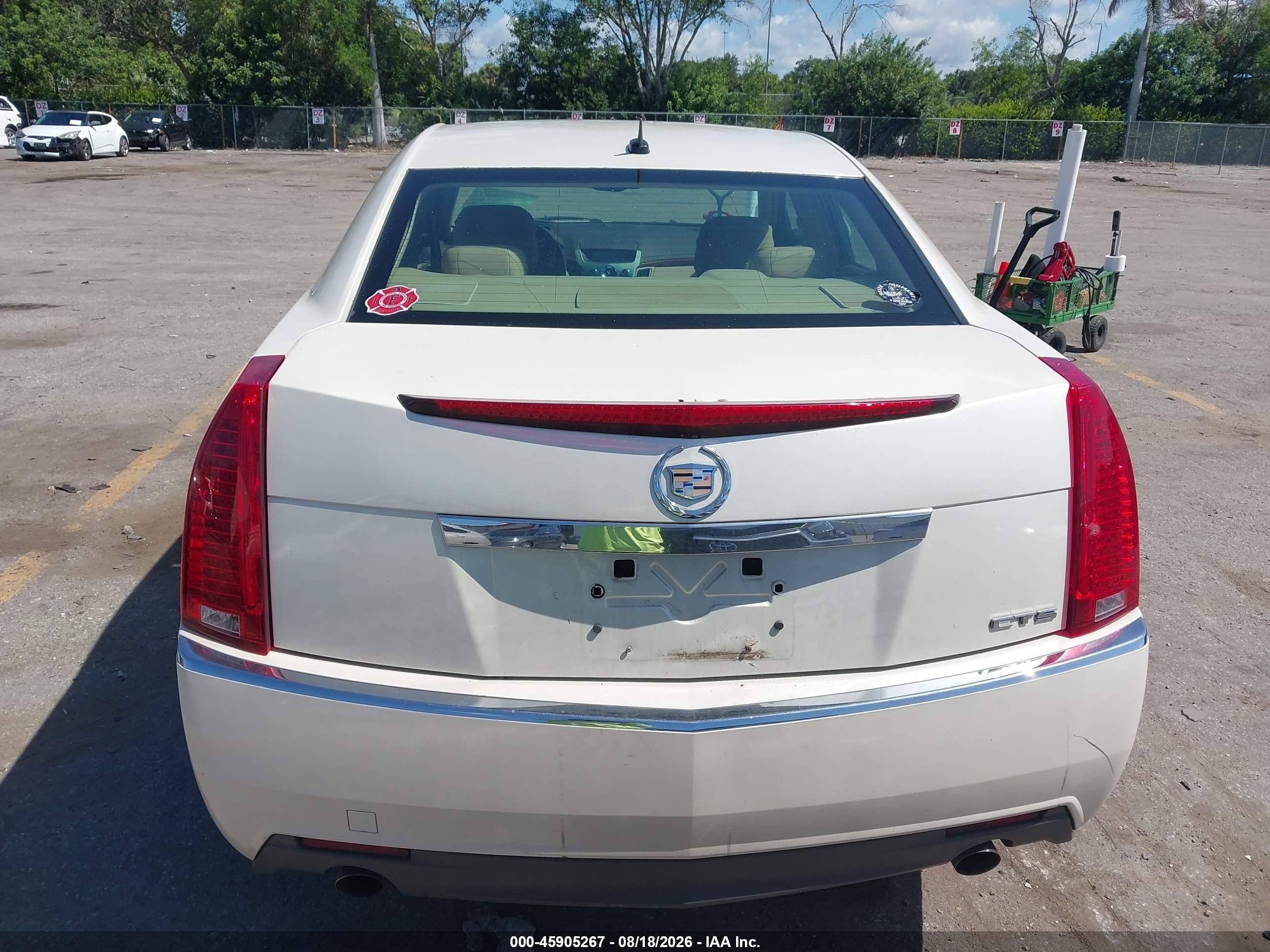 2008 Cadillac Cts Rwd W/1sa White vin: 1G6DF577480198399