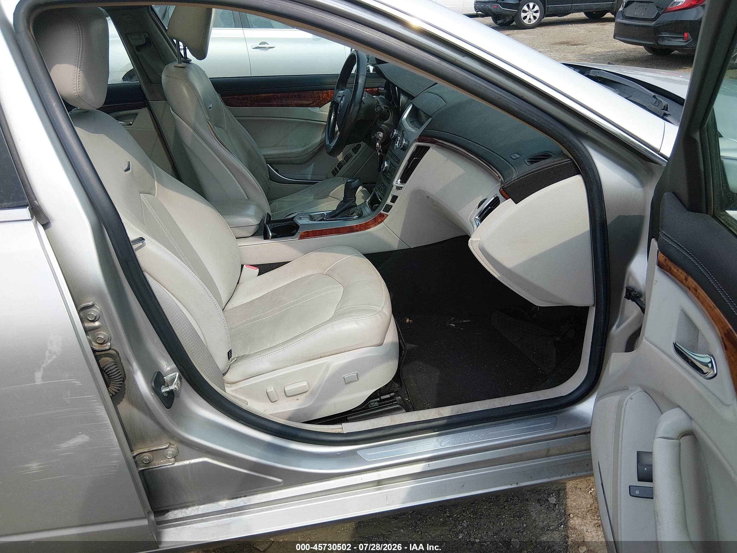 2008 Cadillac Cts Rwd W/1sa Серебряный vin: 1G6DF577880195666