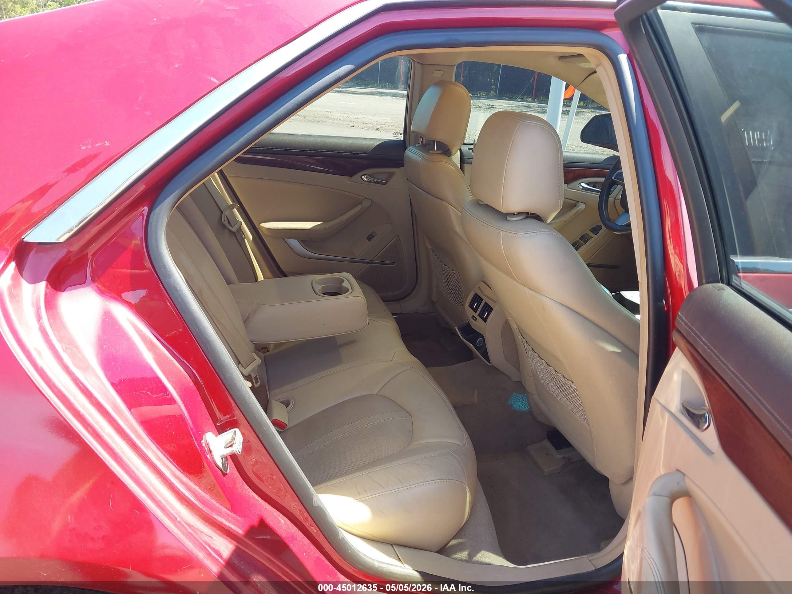 2012 Cadillac Cts Luxury Red vin: 1G6DF5E51C0113173