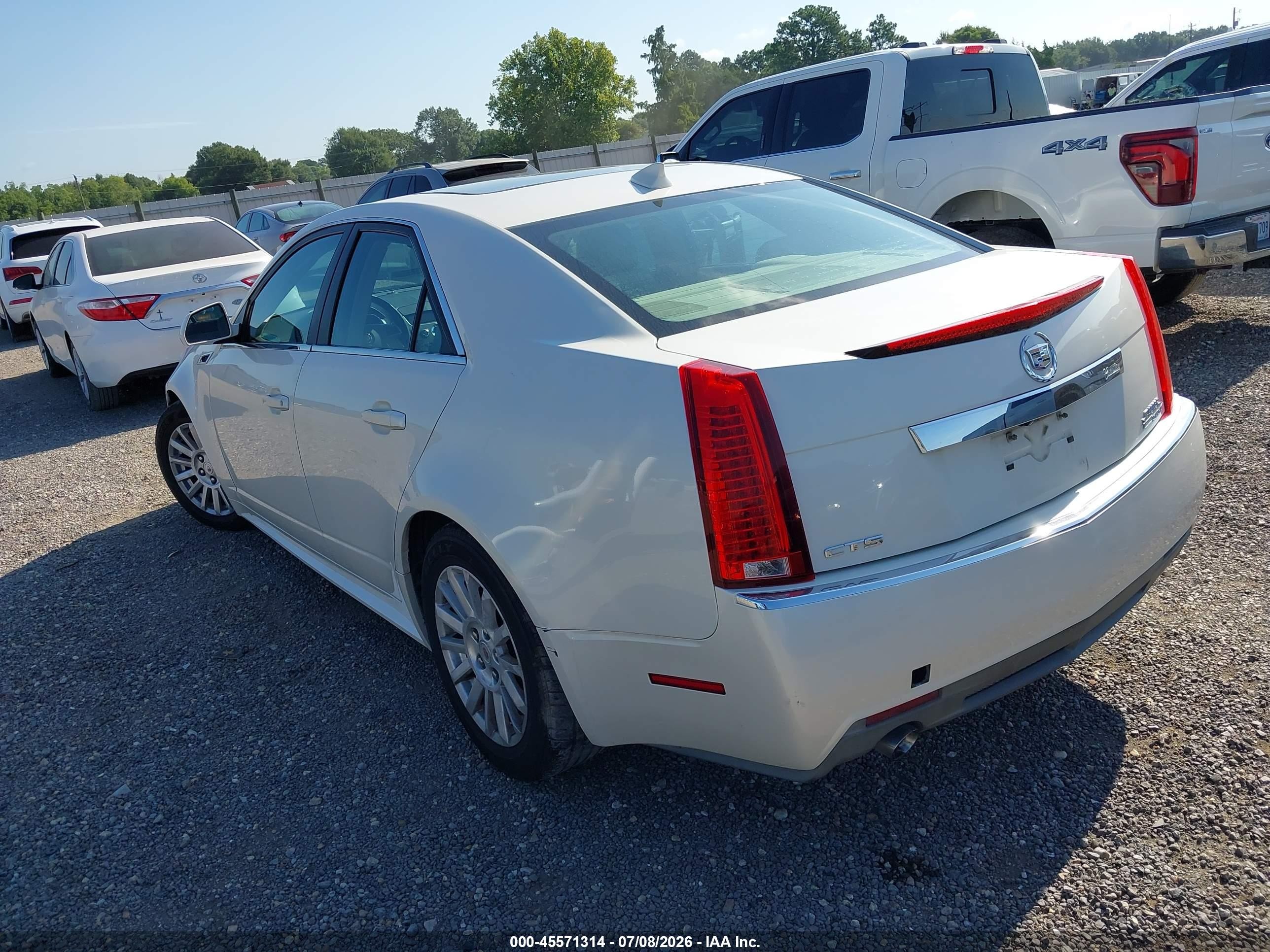 2013 Cadillac Cts Luxury White vin: 1G6DF5E54D0150266