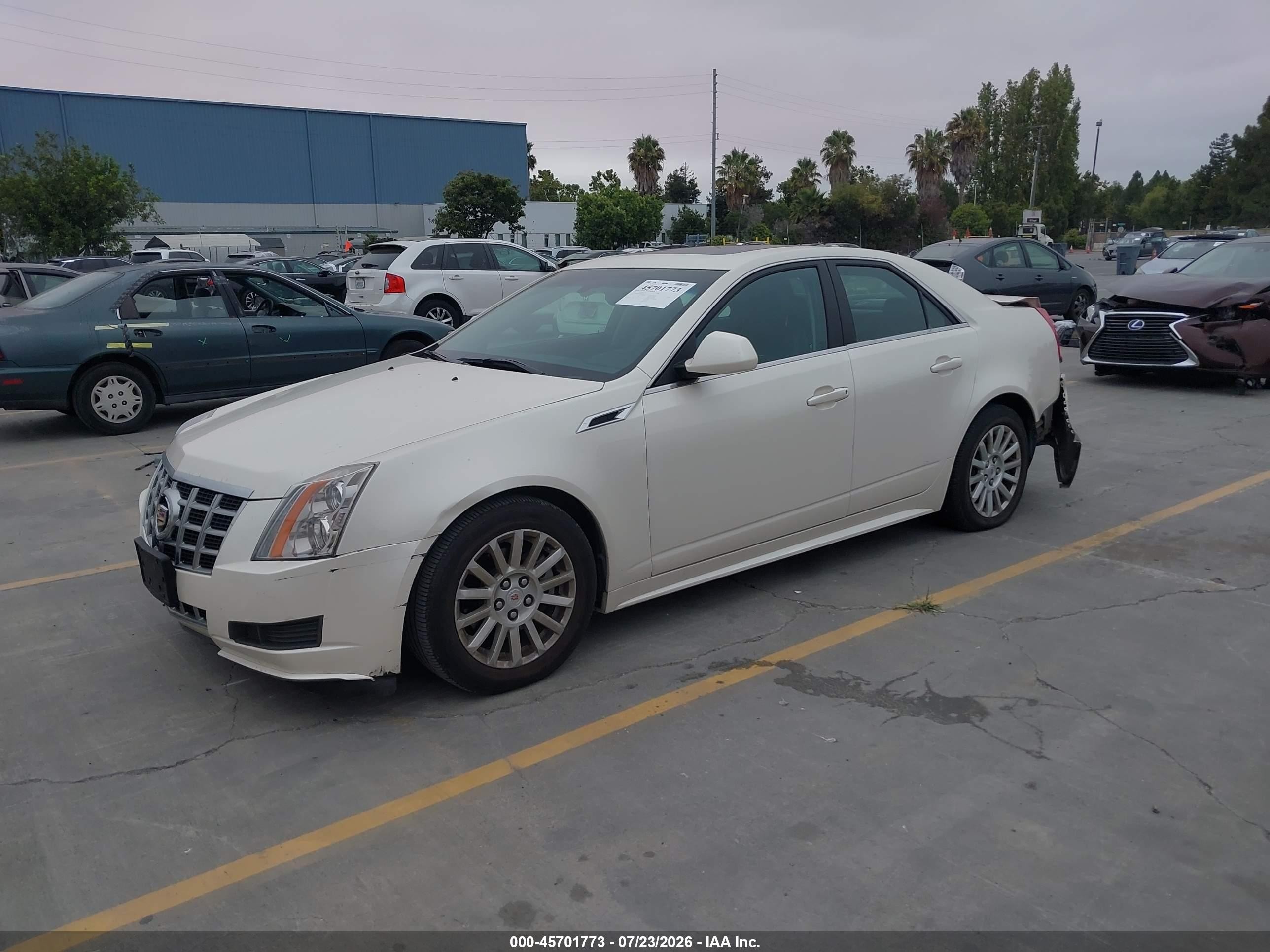 2013 Cadillac Cts Luxury Белый vin: 1G6DF5E59D0108272
