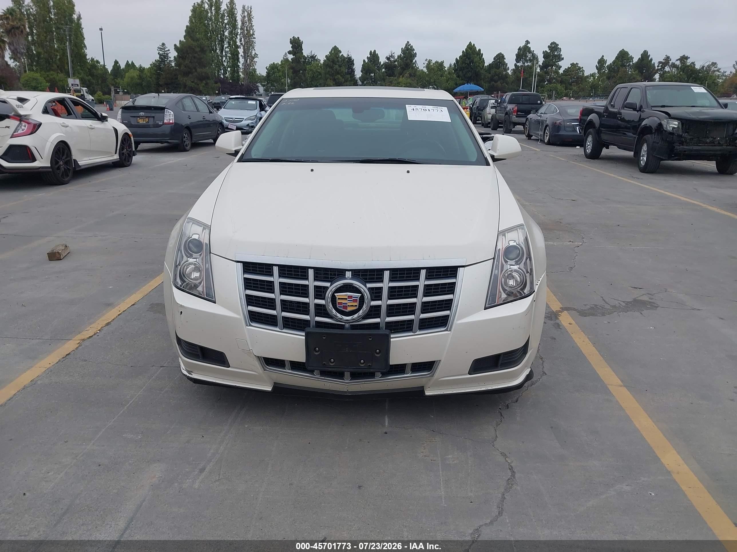 2013 Cadillac Cts Luxury Белый vin: 1G6DF5E59D0108272