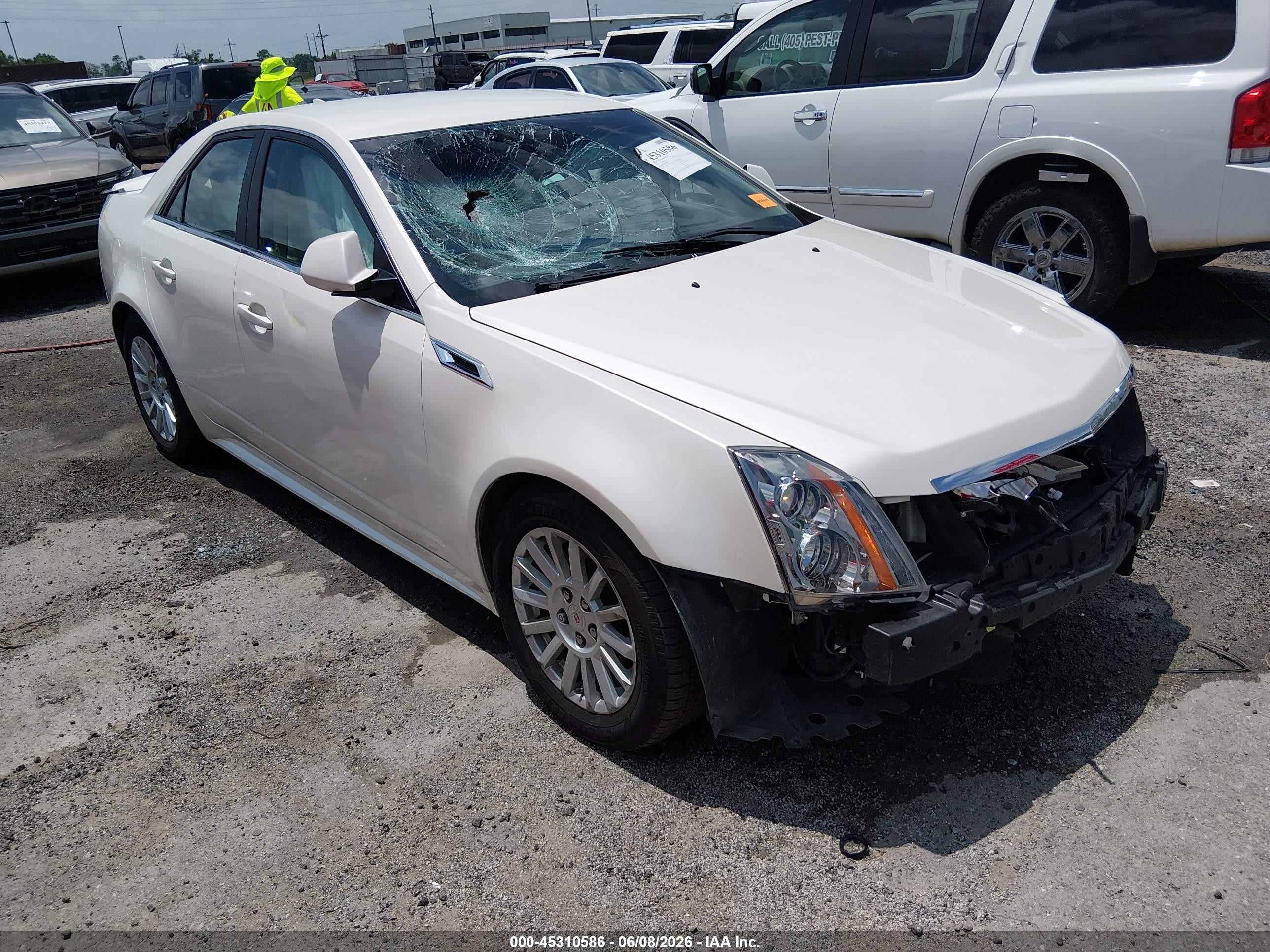 2013 Cadillac Cts Luxury White vin: 1G6DF5E59D0135908