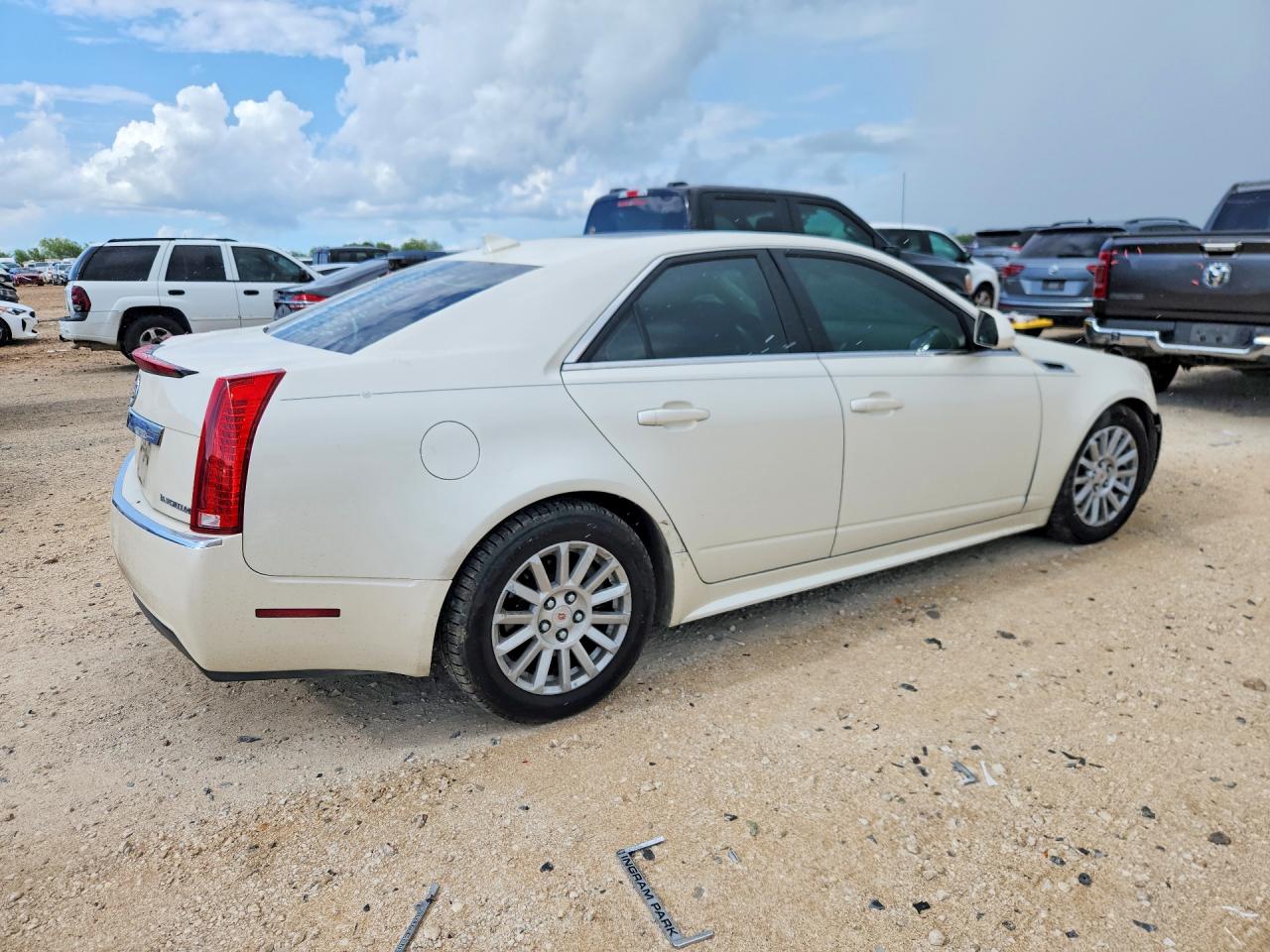 2013 Cadillac Cts Luxury Collection White vin: 1G6DF5E5XD0116977