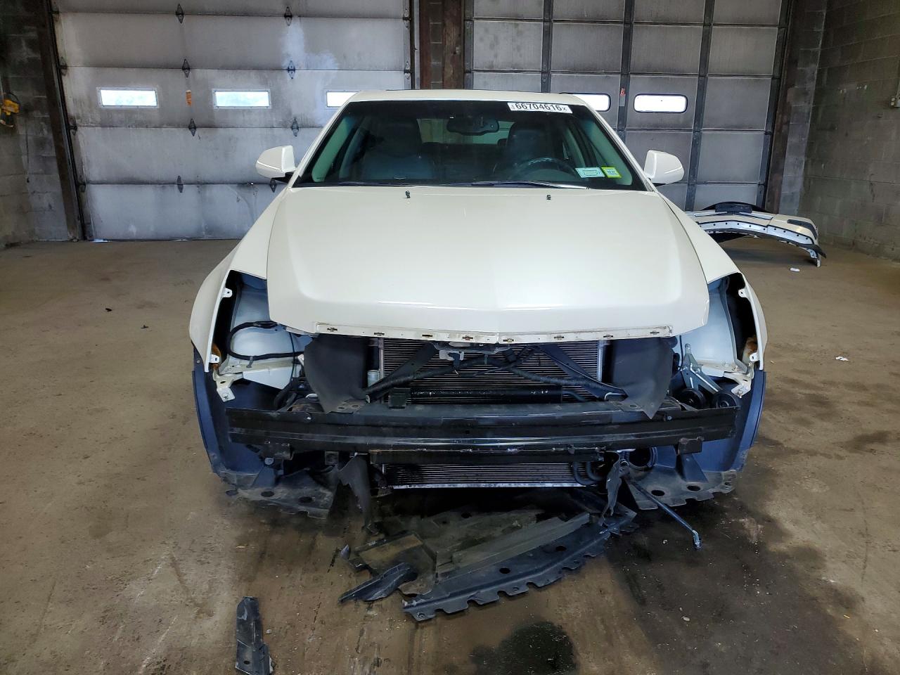 2009 Cadillac Cts White vin: 1G6DG577990100806