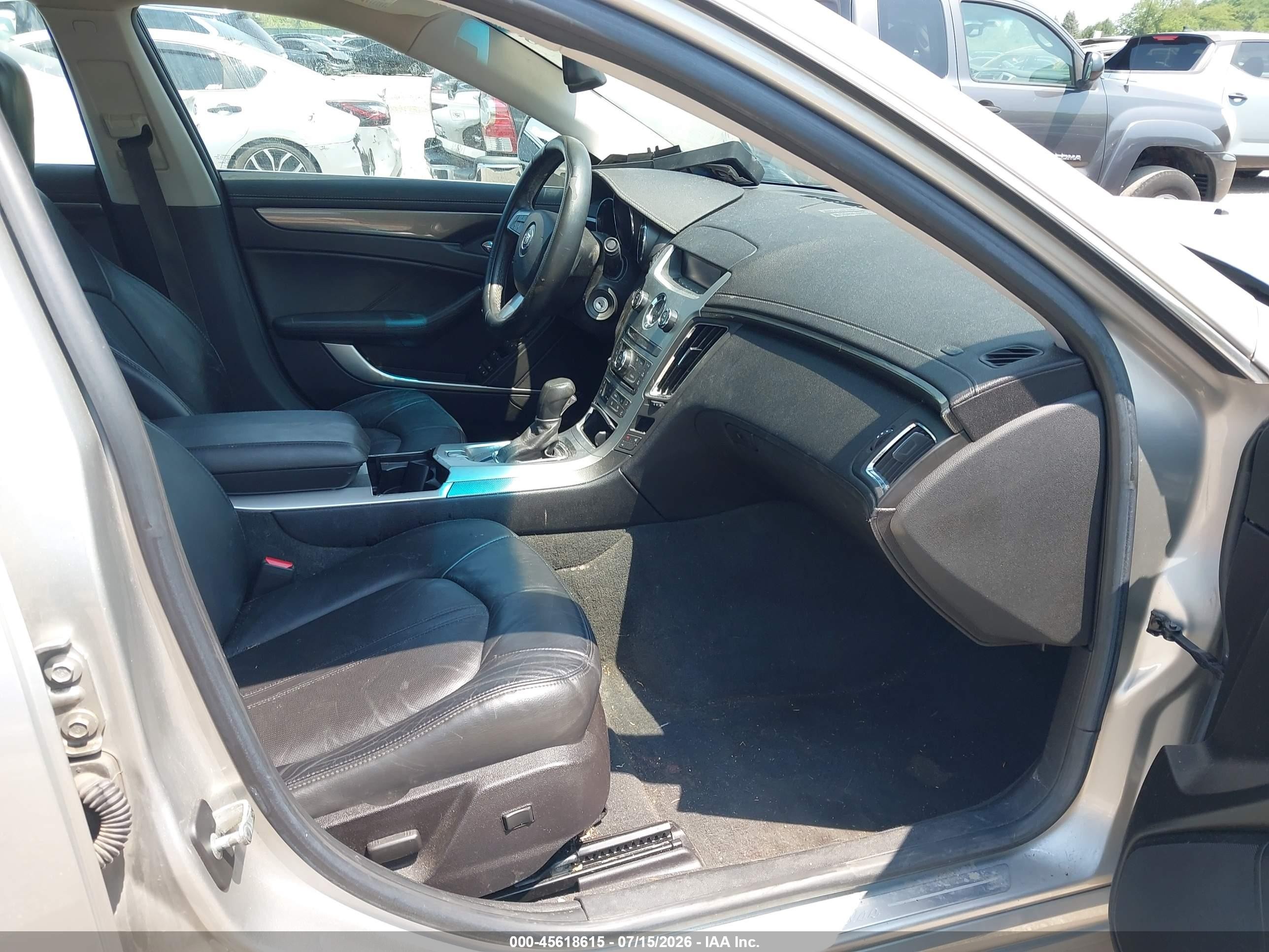 2008 Cadillac Cts Awd W/1sa Серебряный vin: 1G6DG577X80191924