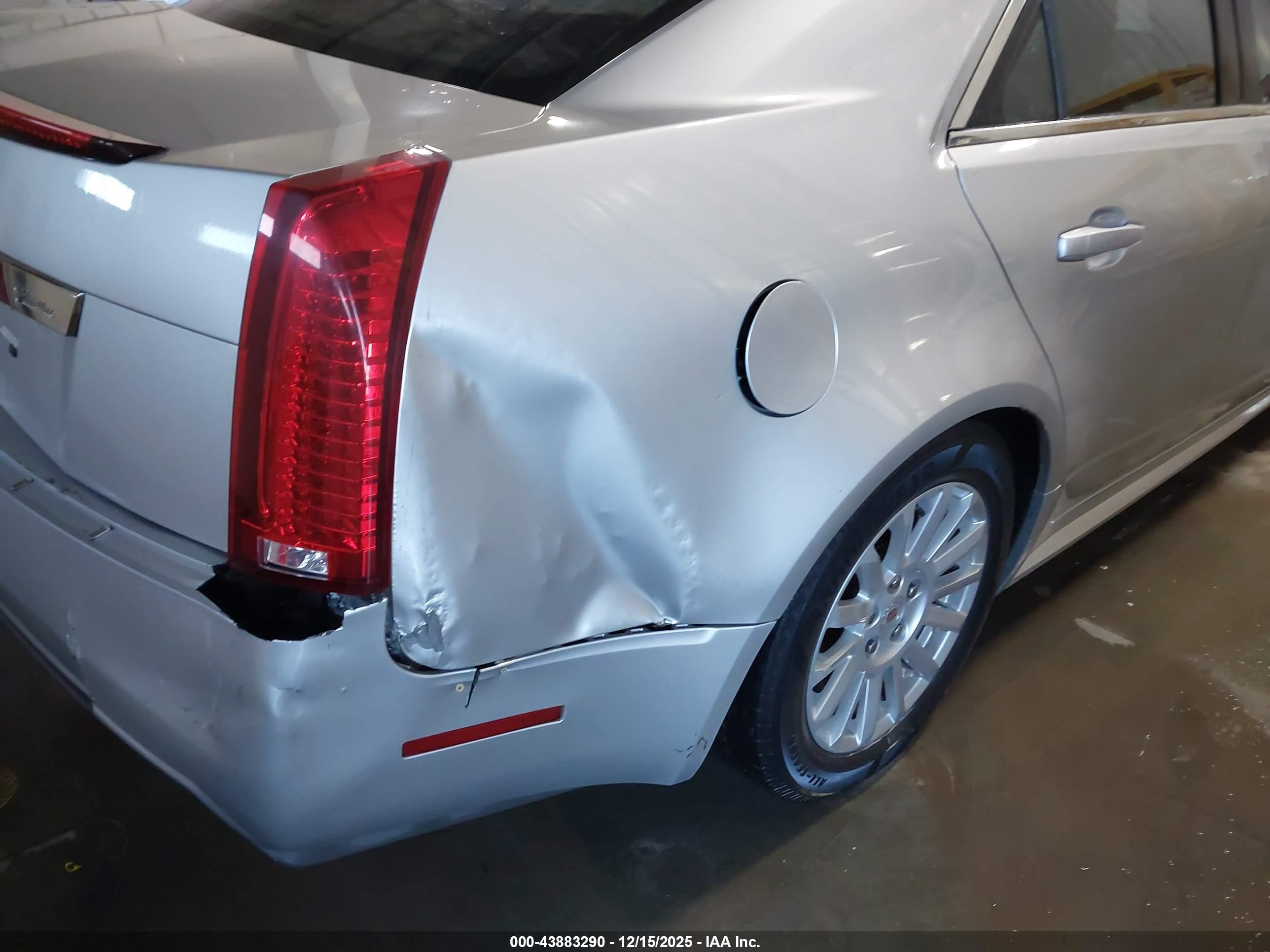 2013 Cadillac Cts Luxury Silver vin: 1G6DG5E52D0108014