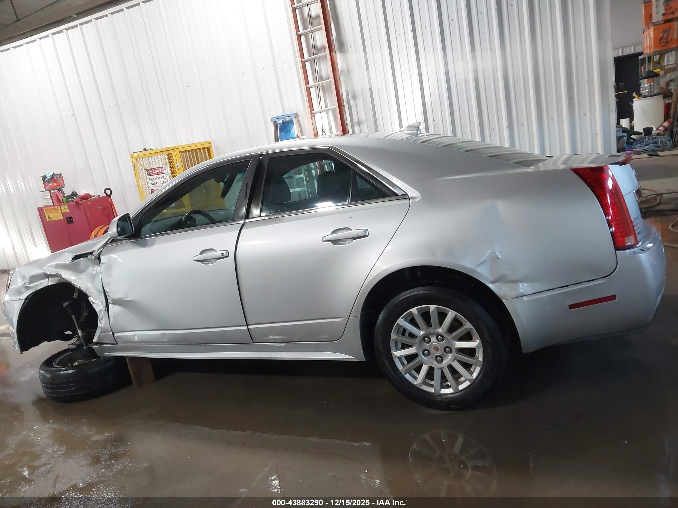 2013 Cadillac Cts Luxury Silver vin: 1G6DG5E52D0108014