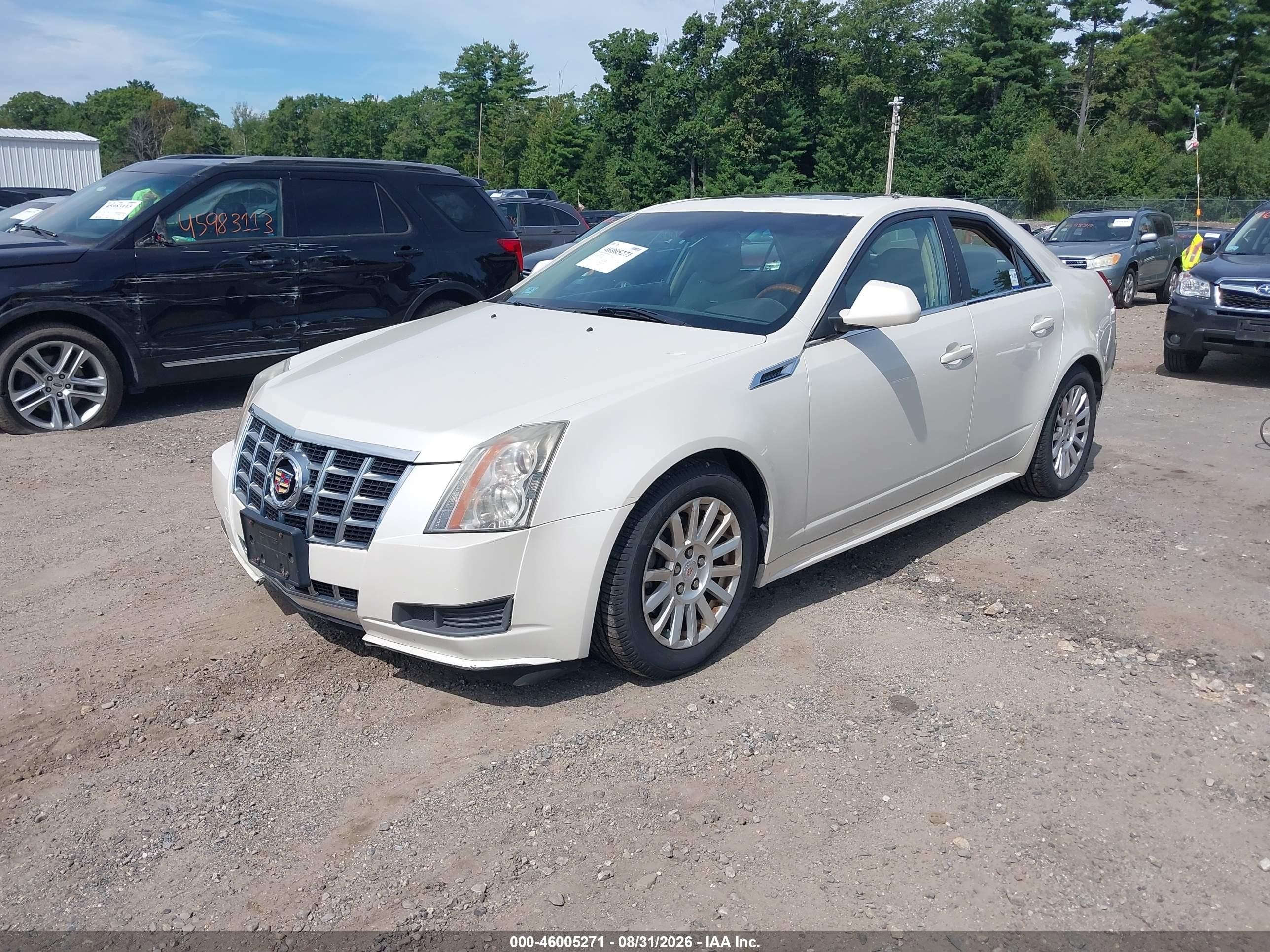 2013 Cadillac Cts Luxury White vin: 1G6DG5E52D0114105