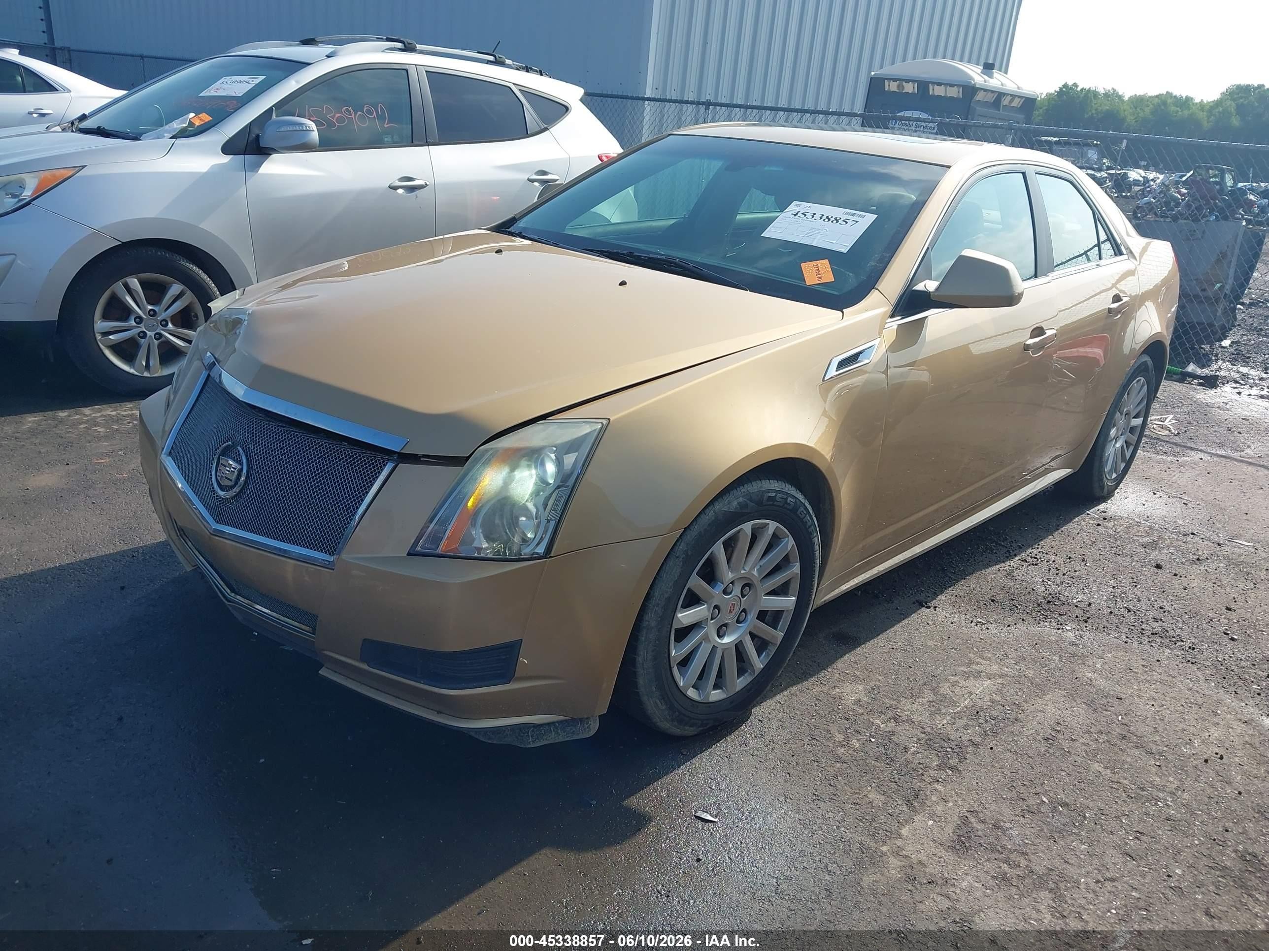 2013 Cadillac Cts Luxury Золотой vin: 1G6DG5E57D0102693