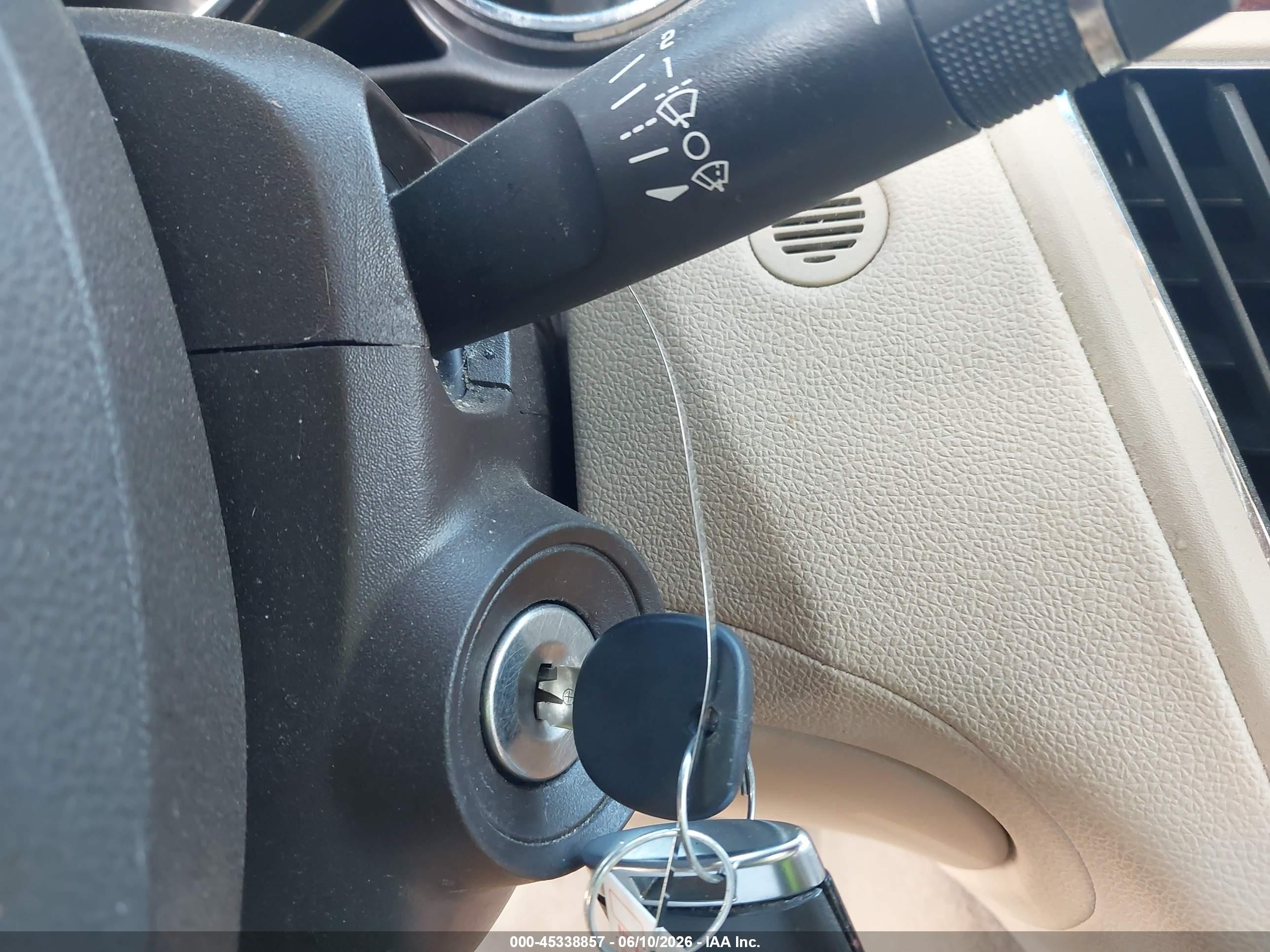 2013 Cadillac Cts Luxury Золотой vin: 1G6DG5E57D0102693