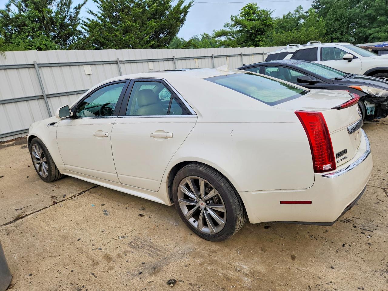 2013 Cadillac Cts Luxury Collection White vin: 1G6DG5E58D0158478