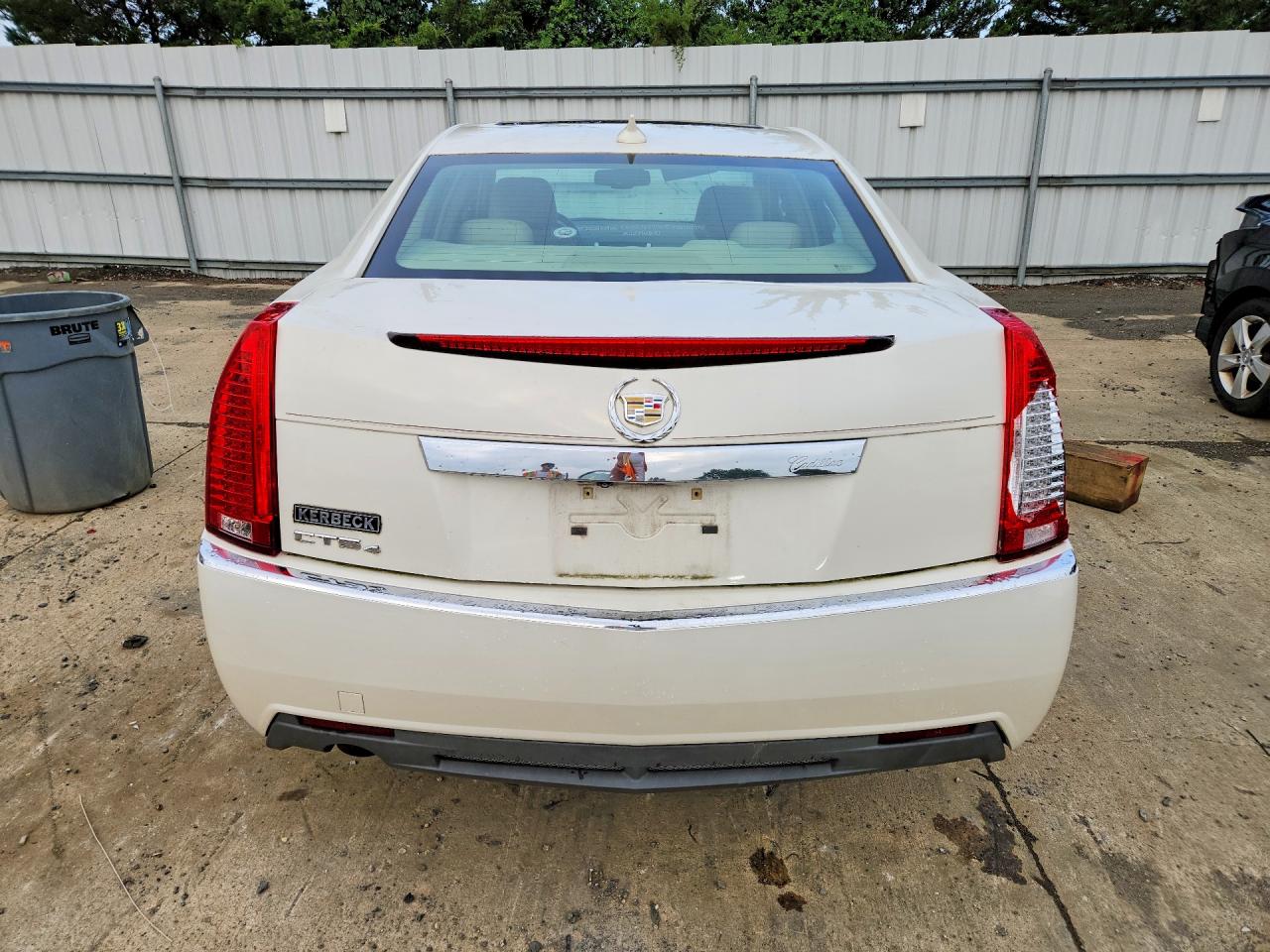2013 Cadillac Cts Luxury Collection White vin: 1G6DG5E58D0158478