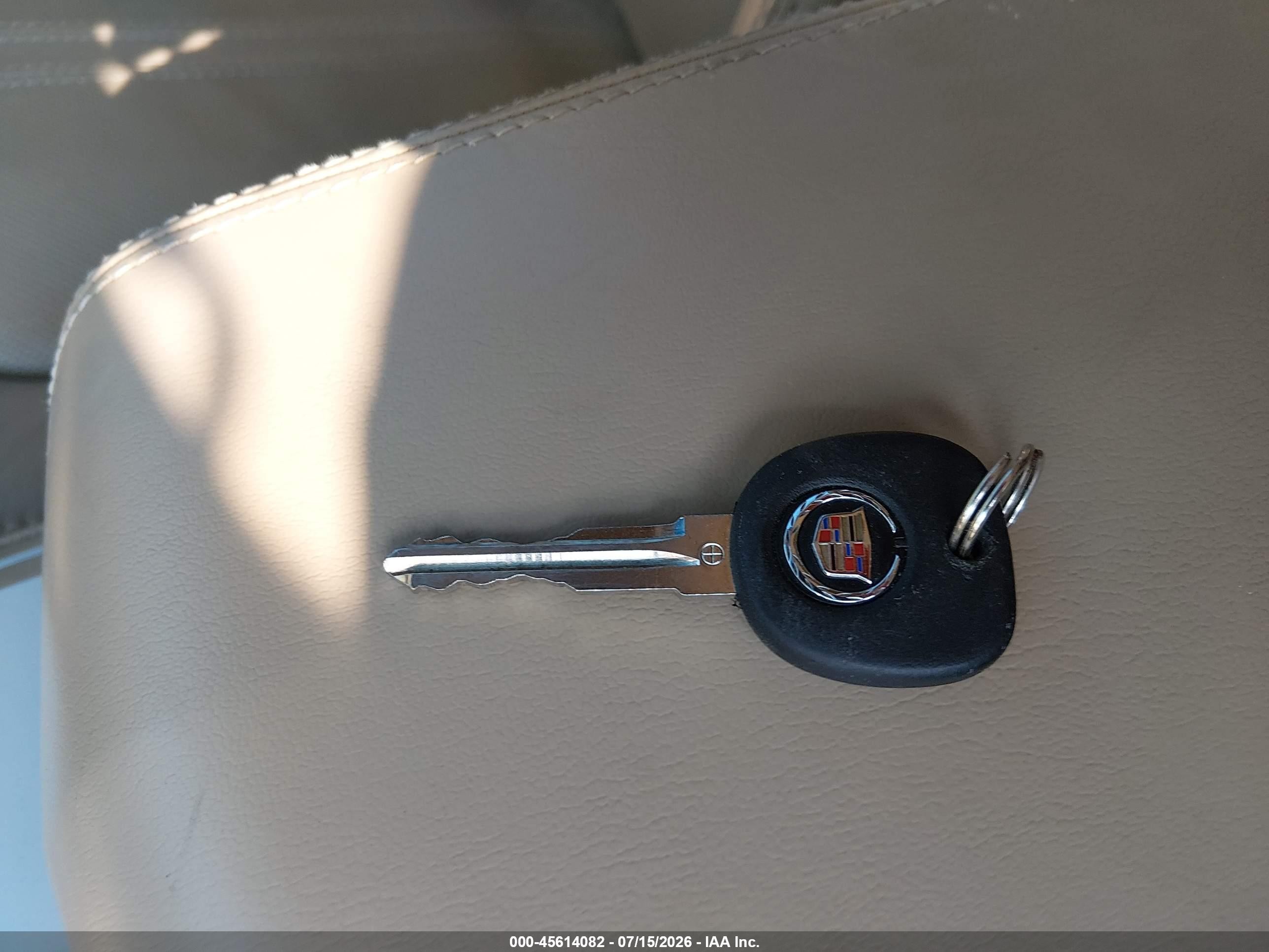 2013 Cadillac Cts Luxury Gold vin: 1G6DG5E58D0167102
