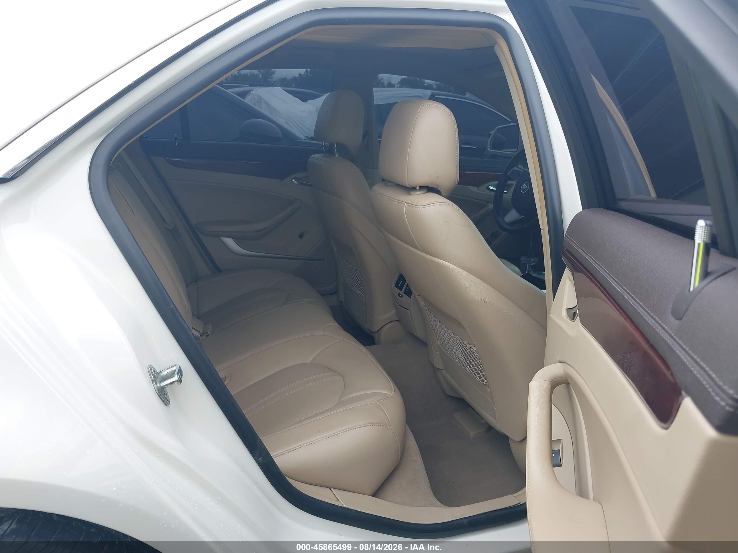 2012 Cadillac Cts Luxury White vin: 1G6DG5E5XC0108468