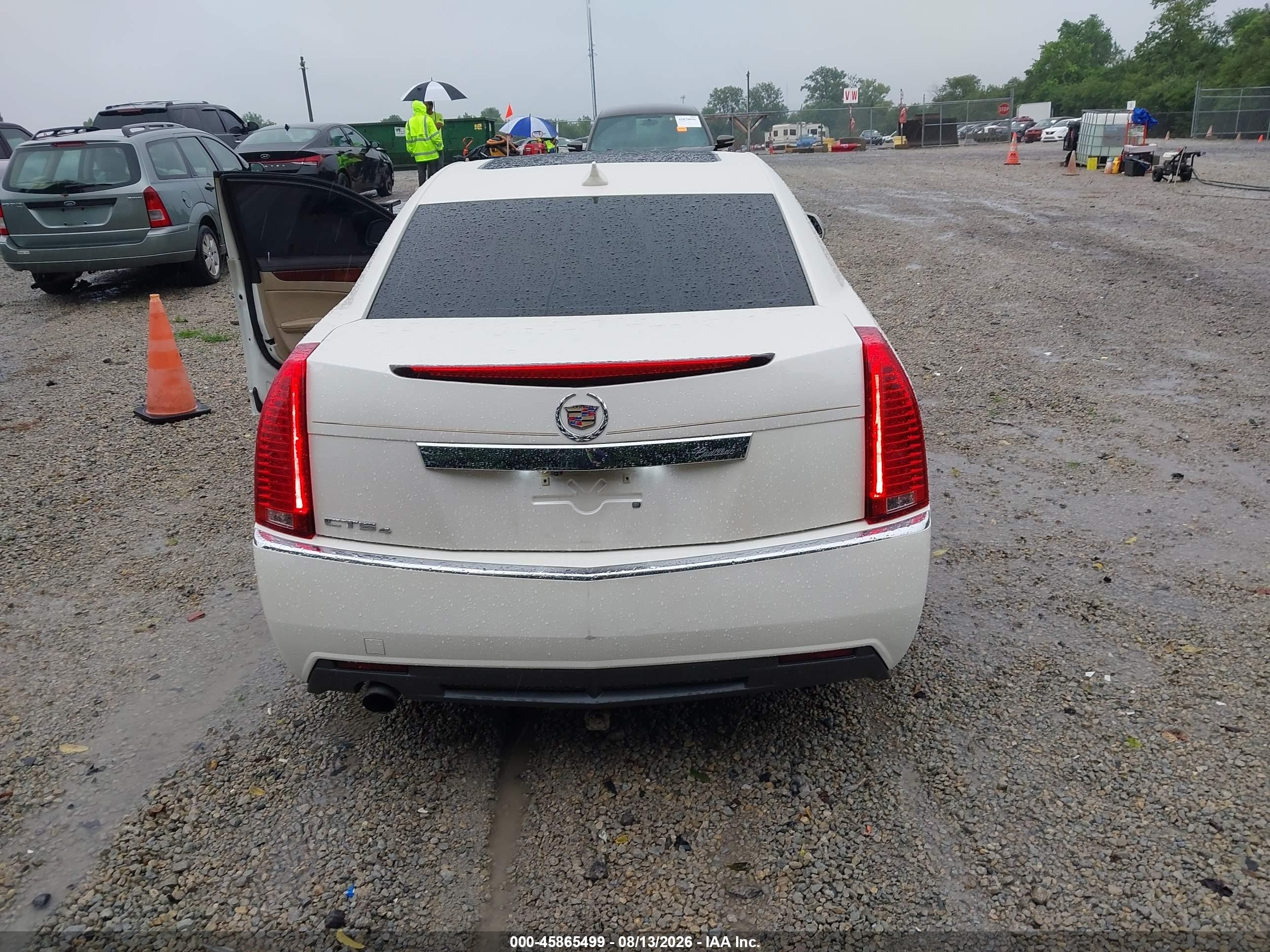 2012 Cadillac Cts Luxury White vin: 1G6DG5E5XC0108468