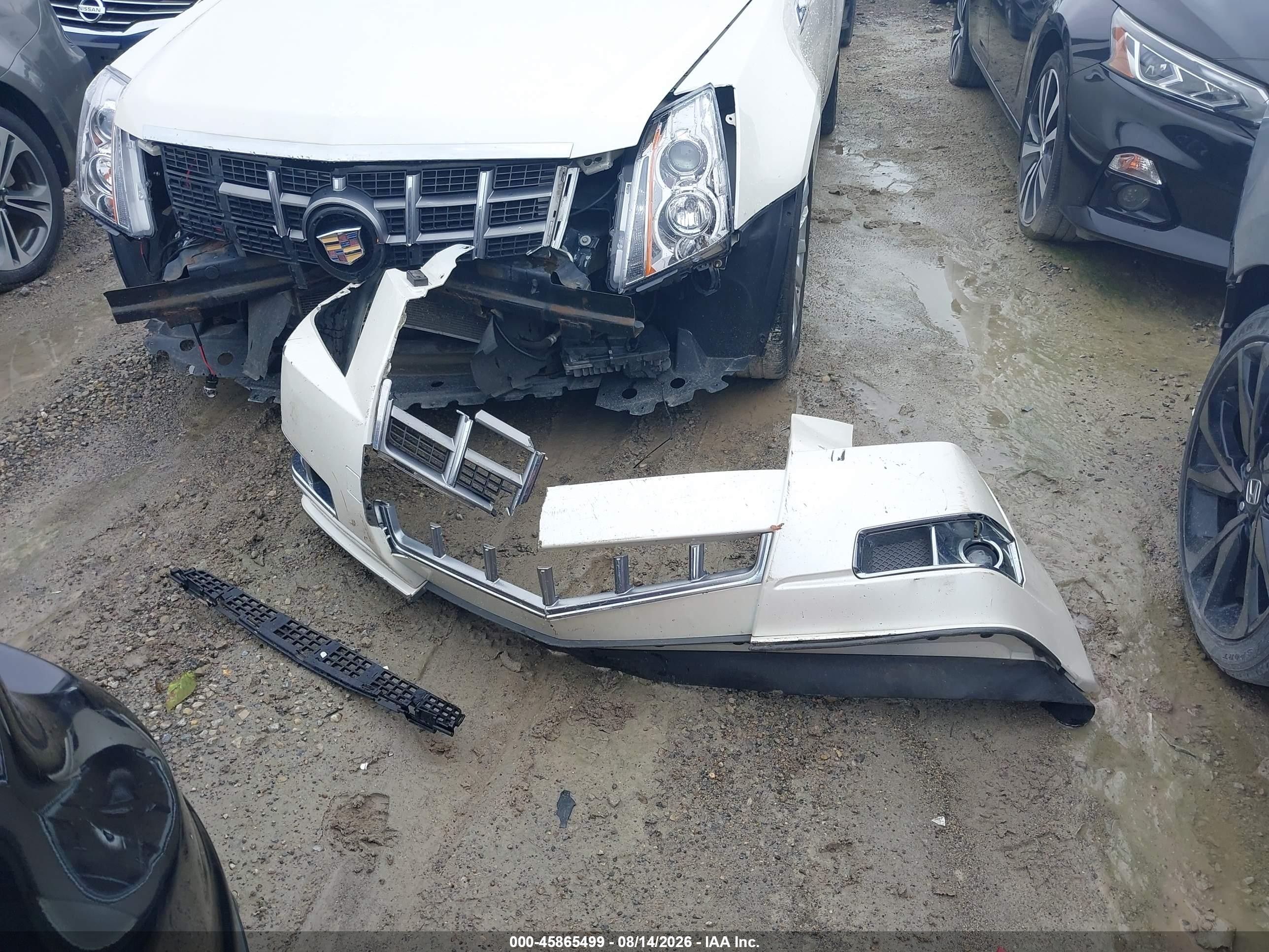 2012 Cadillac Cts Luxury White vin: 1G6DG5E5XC0108468