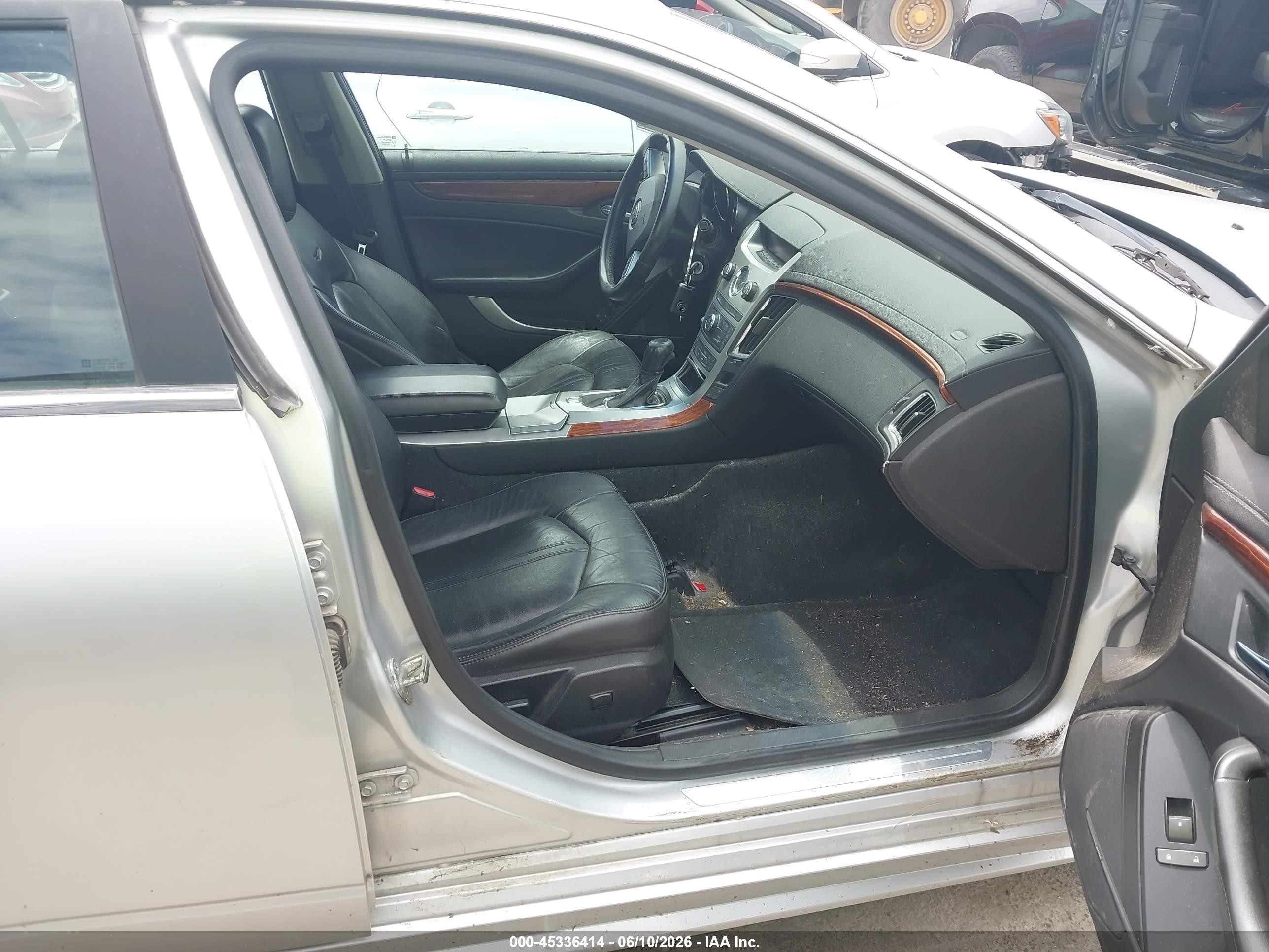 2010 Cadillac Cts Luxury Silver vin: 1G6DG5EG3A0121156