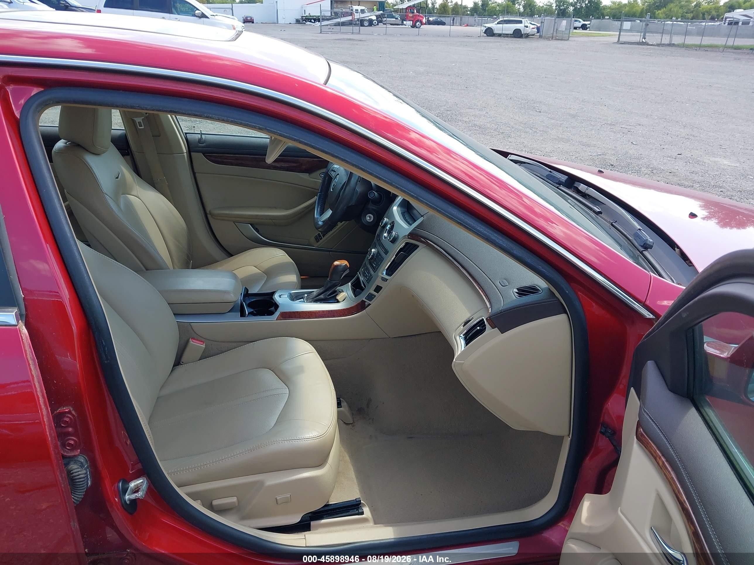 2011 Cadillac Cts Luxury Red vin: 1G6DG5EY6B0167378
