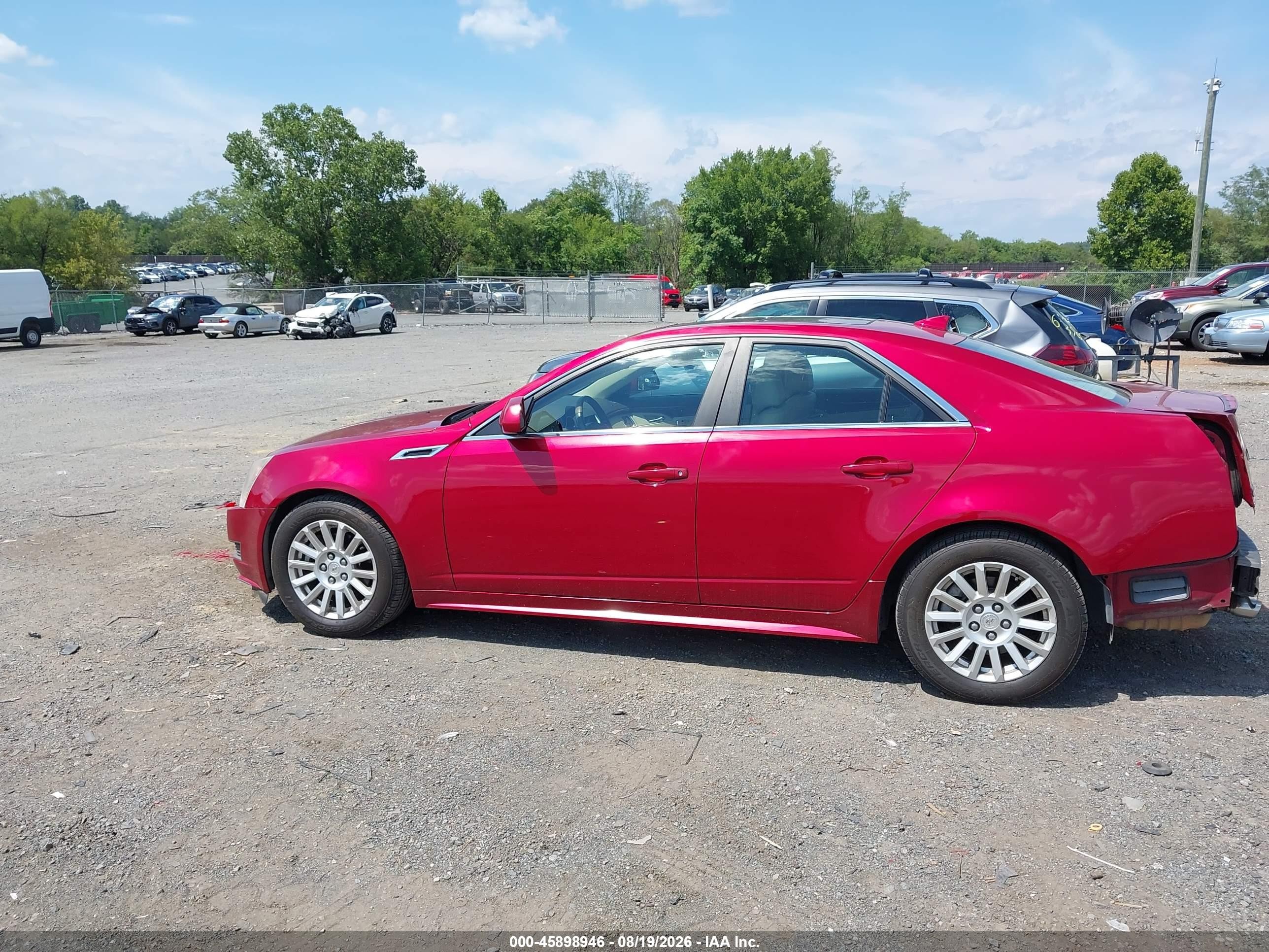 2011 Cadillac Cts Luxury Red vin: 1G6DG5EY6B0167378