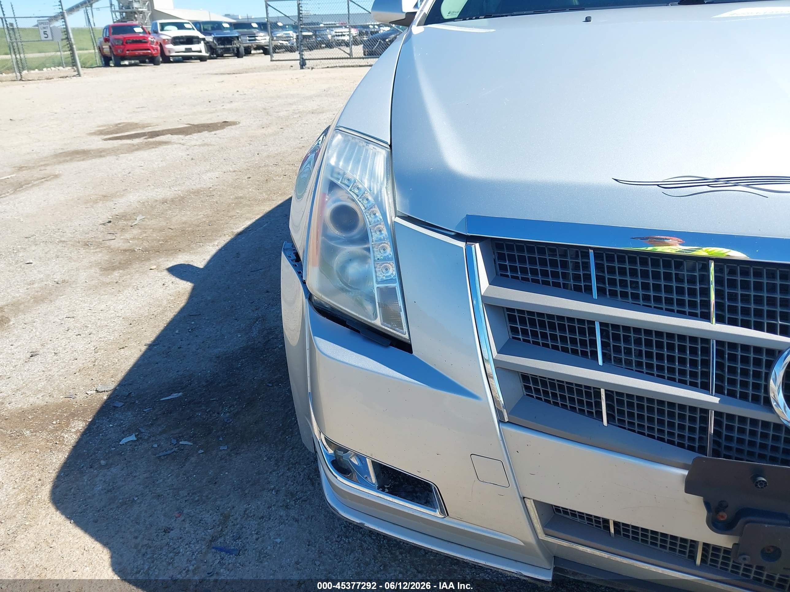 2011 Cadillac Cts Luxury Silver vin: 1G6DG5EYXB0169909