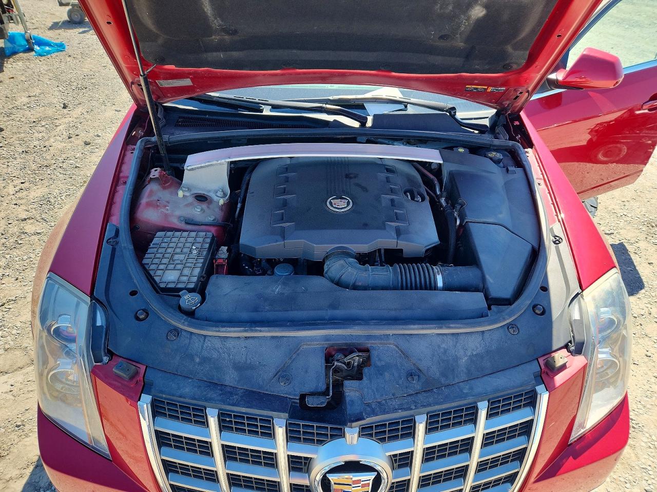 2012 Cadillac Cts Luxury Collection Red vin: 1G6DH5E56C0141044