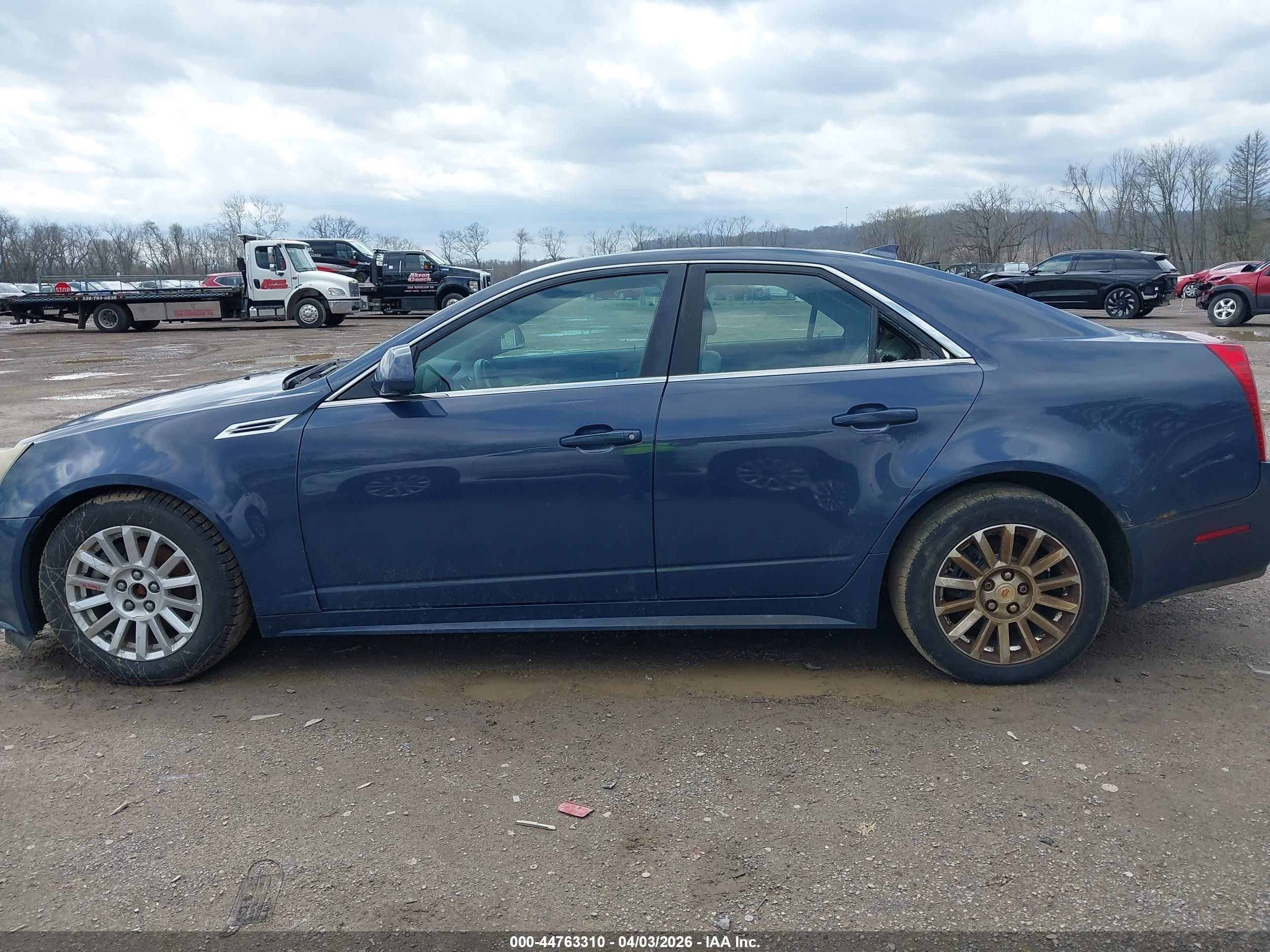 2010 Cadillac Cts Luxury Blue vin: 1G6DH5EG5A0118711
