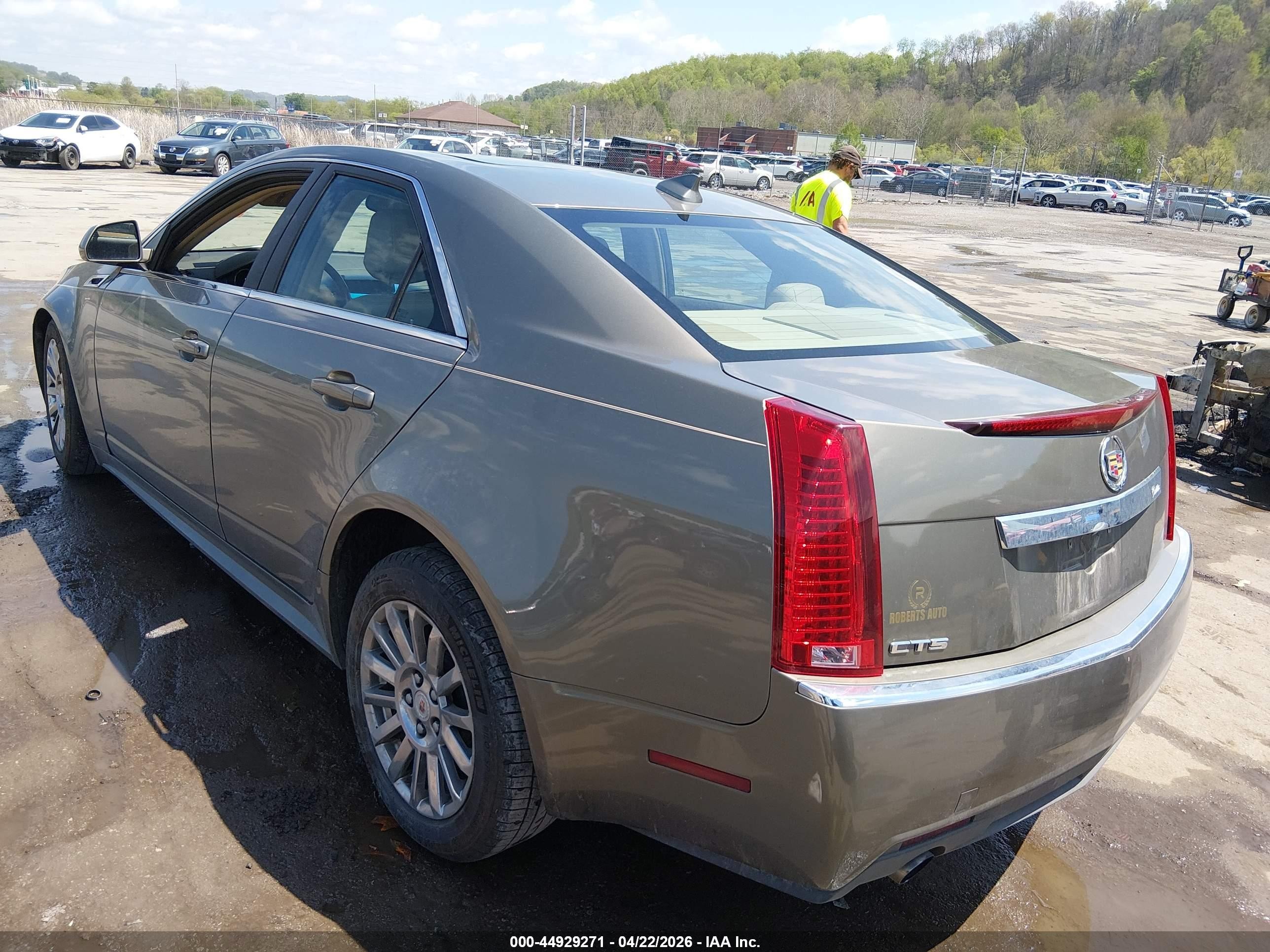 2011 Cadillac Cts Luxury Tan vin: 1G6DH5EYXB0107066