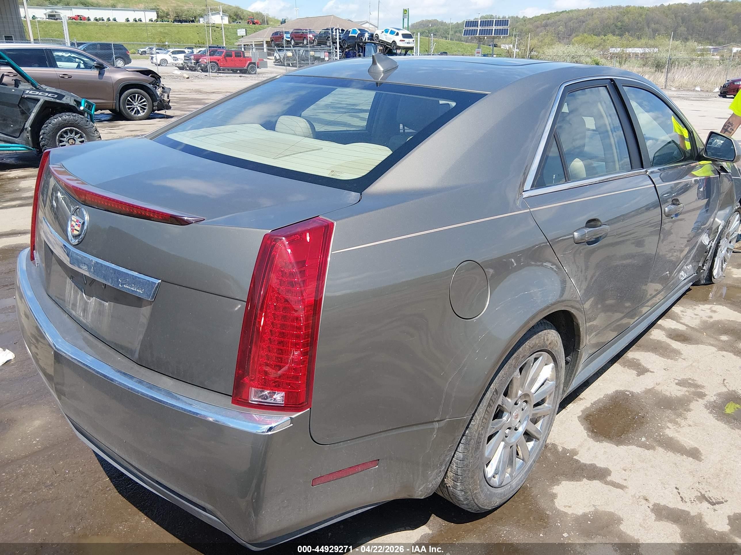 2011 Cadillac Cts Luxury Tan vin: 1G6DH5EYXB0107066