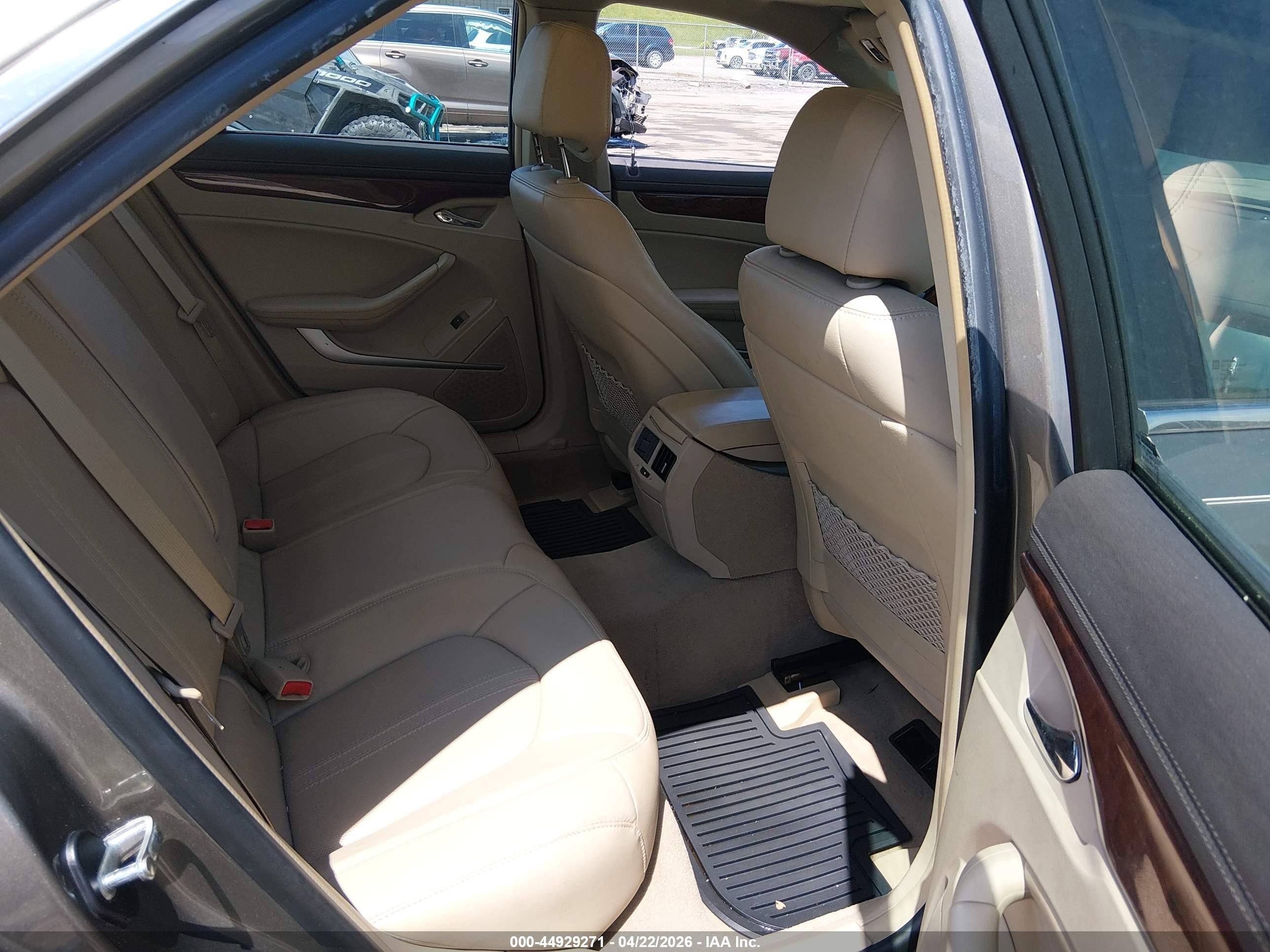 2011 Cadillac Cts Luxury Tan vin: 1G6DH5EYXB0107066