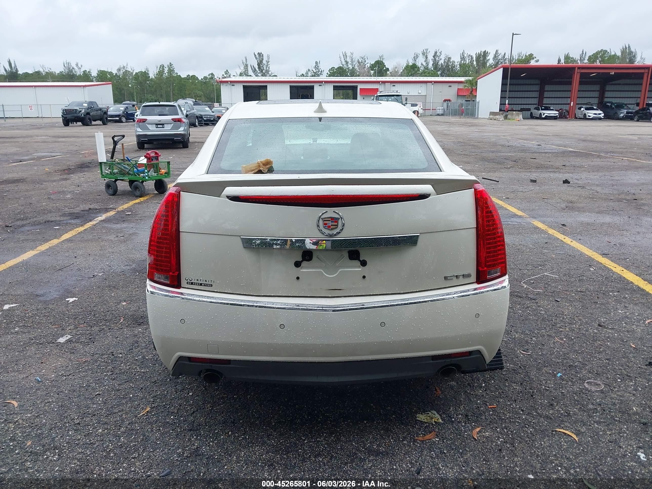 2009 Cadillac Cts Standard White vin: 1G6DJ577890113130