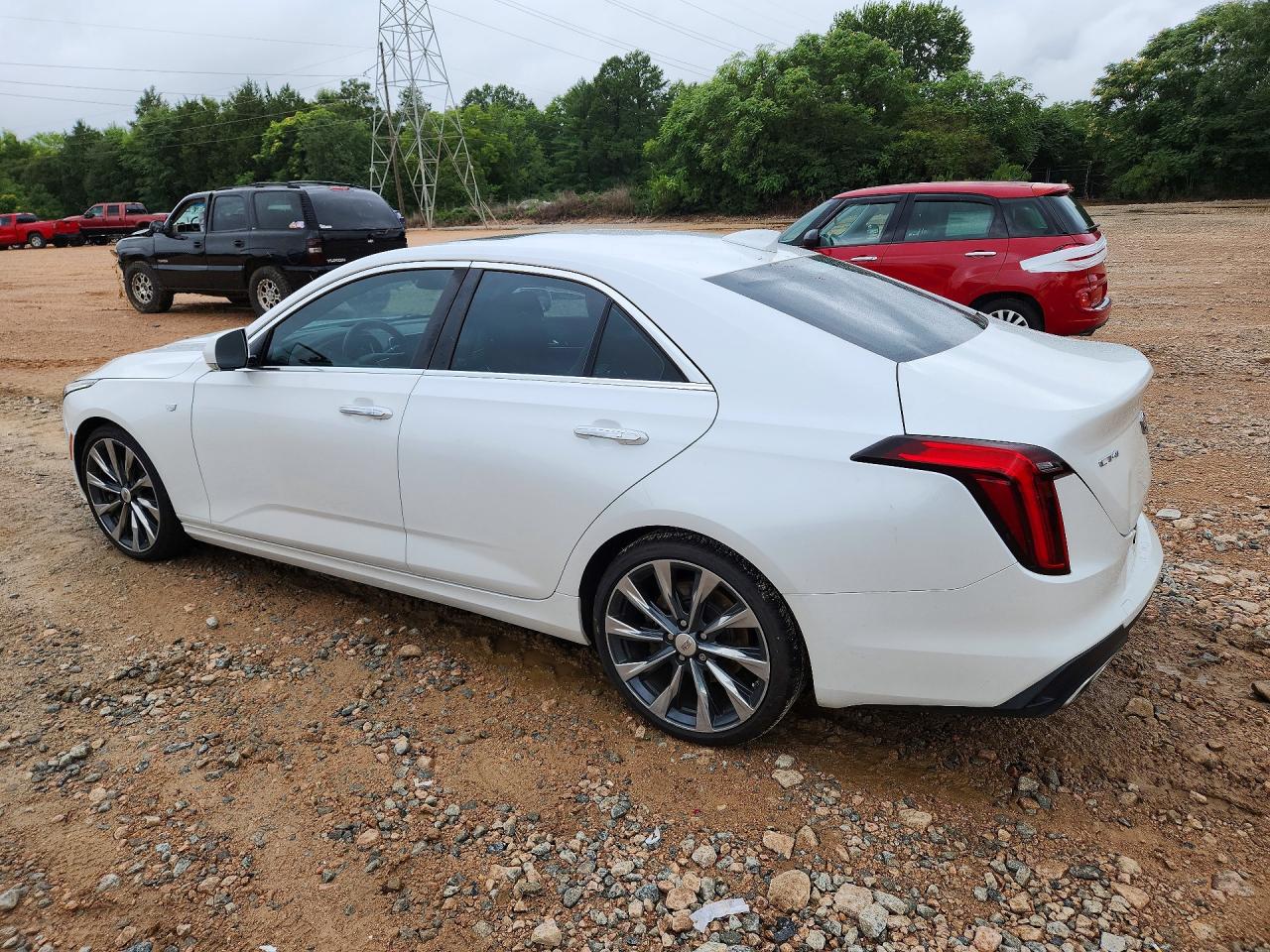 2021 Cadillac Ct4 Luxury Белый vin: 1G6DJ5RK8M0118693