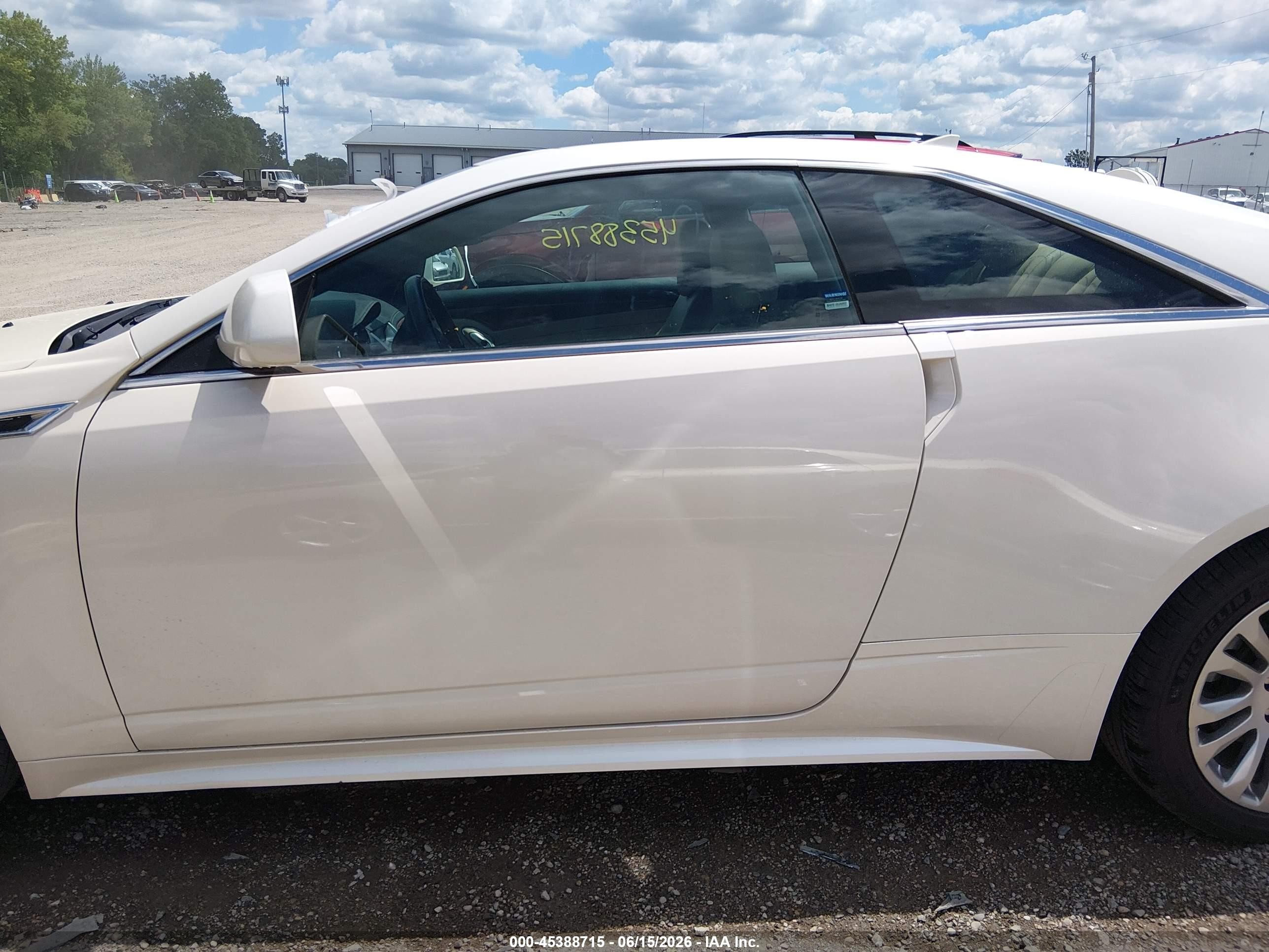 2012 Cadillac Cts Performance Cream vin: 1G6DL1E3XC0117898
