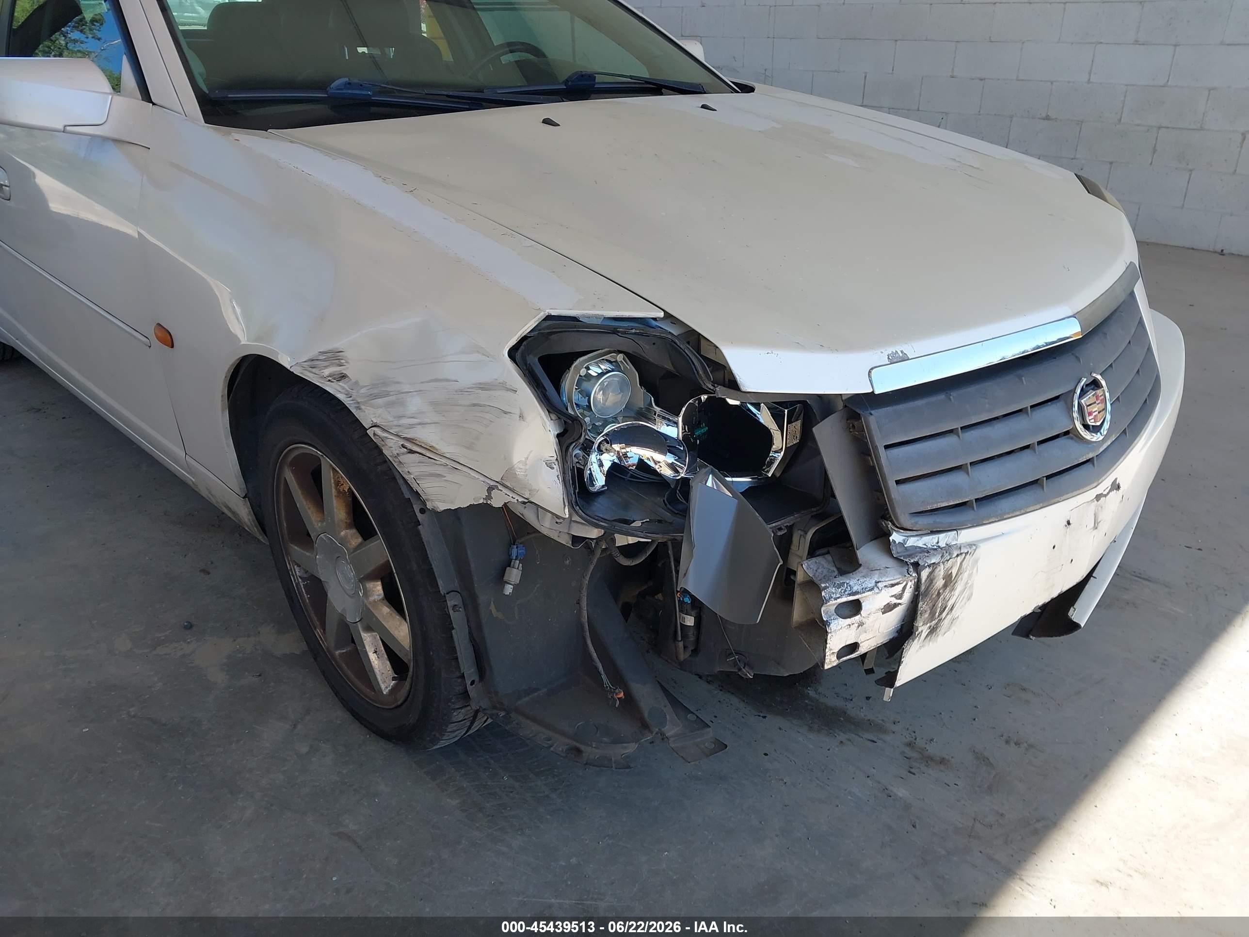 2004 Cadillac Cts Standard Белый vin: 1G6DM577440153673