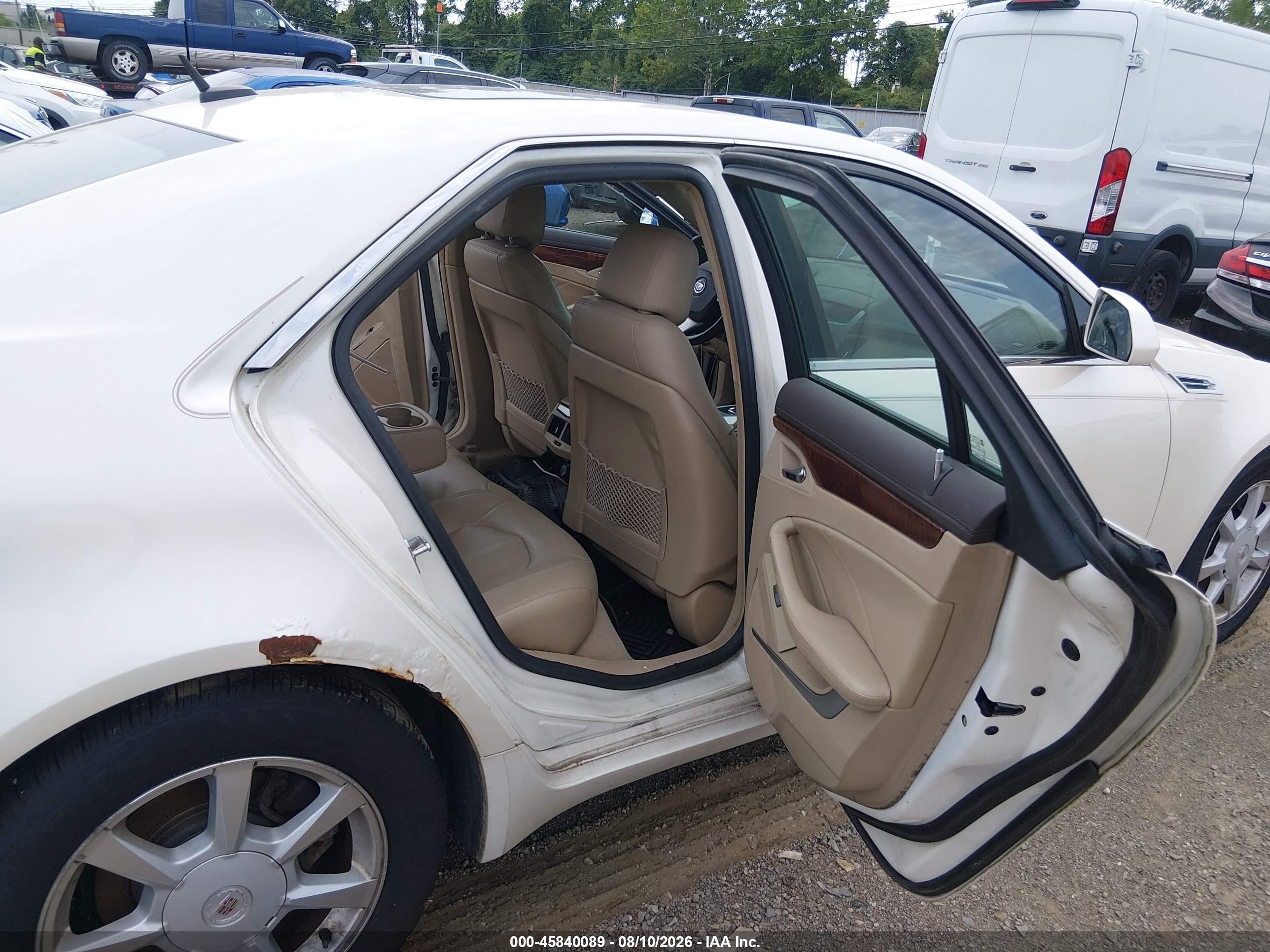 2008 Cadillac Cts Awd W/1sa White vin: 1G6DM577880108046