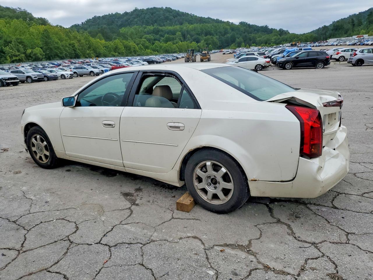 2004 Cadillac Cts White vin: 1G6DM577X40120659