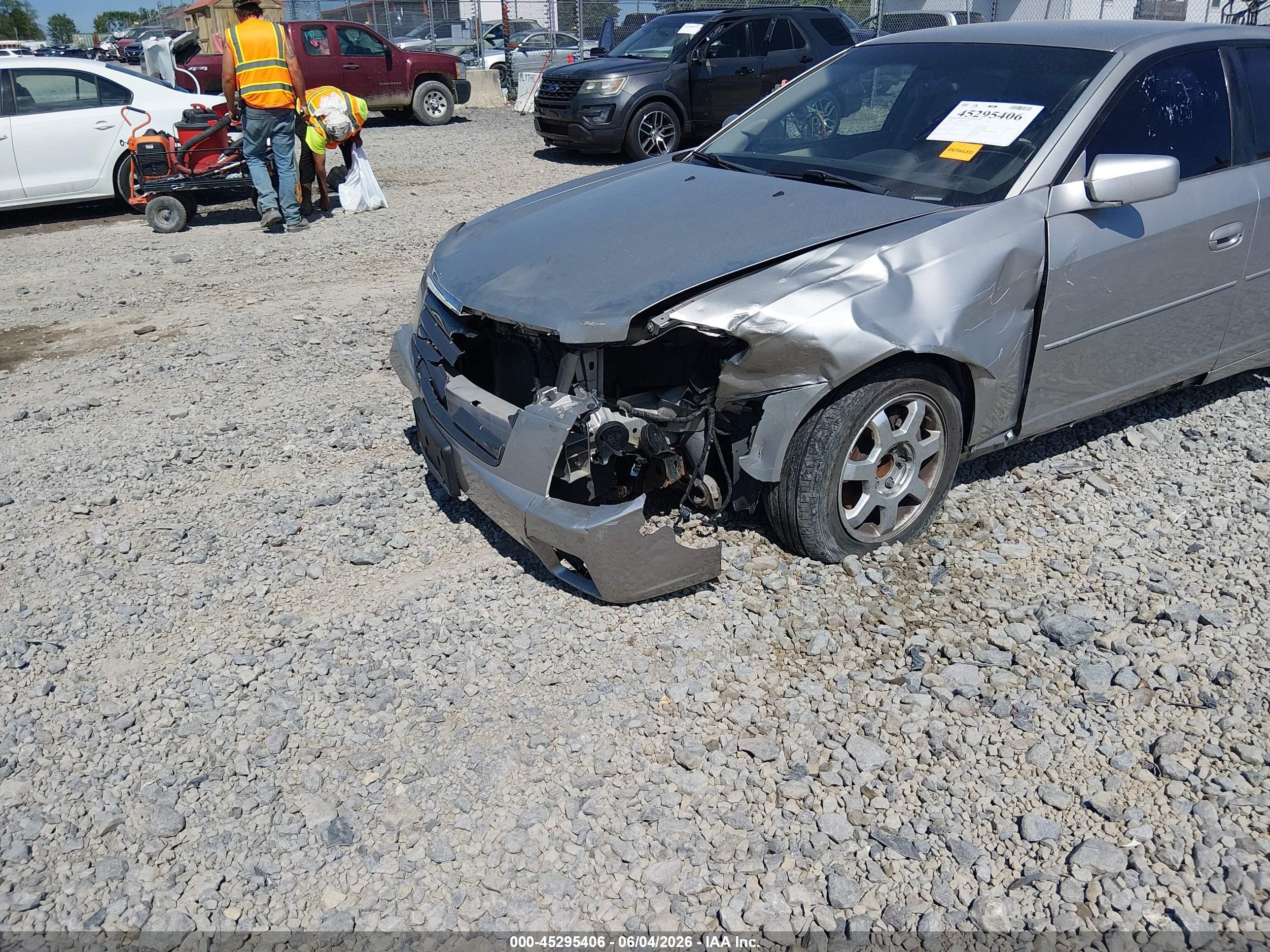 2003 Cadillac Cts Standard Серебряный vin: 1G6DM57N130172131