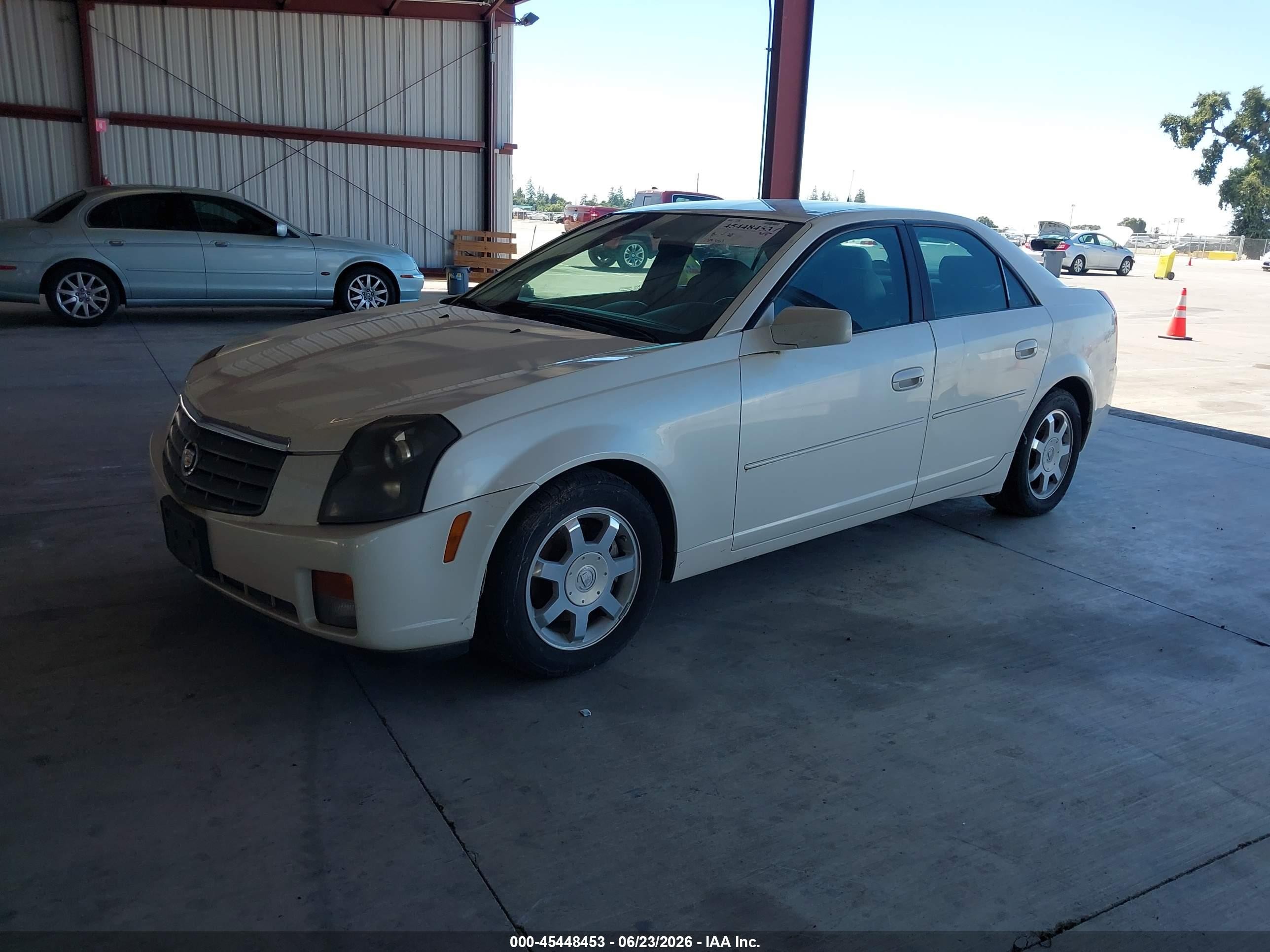 2003 Cadillac Cts Standard Белый vin: 1G6DM57N930111626