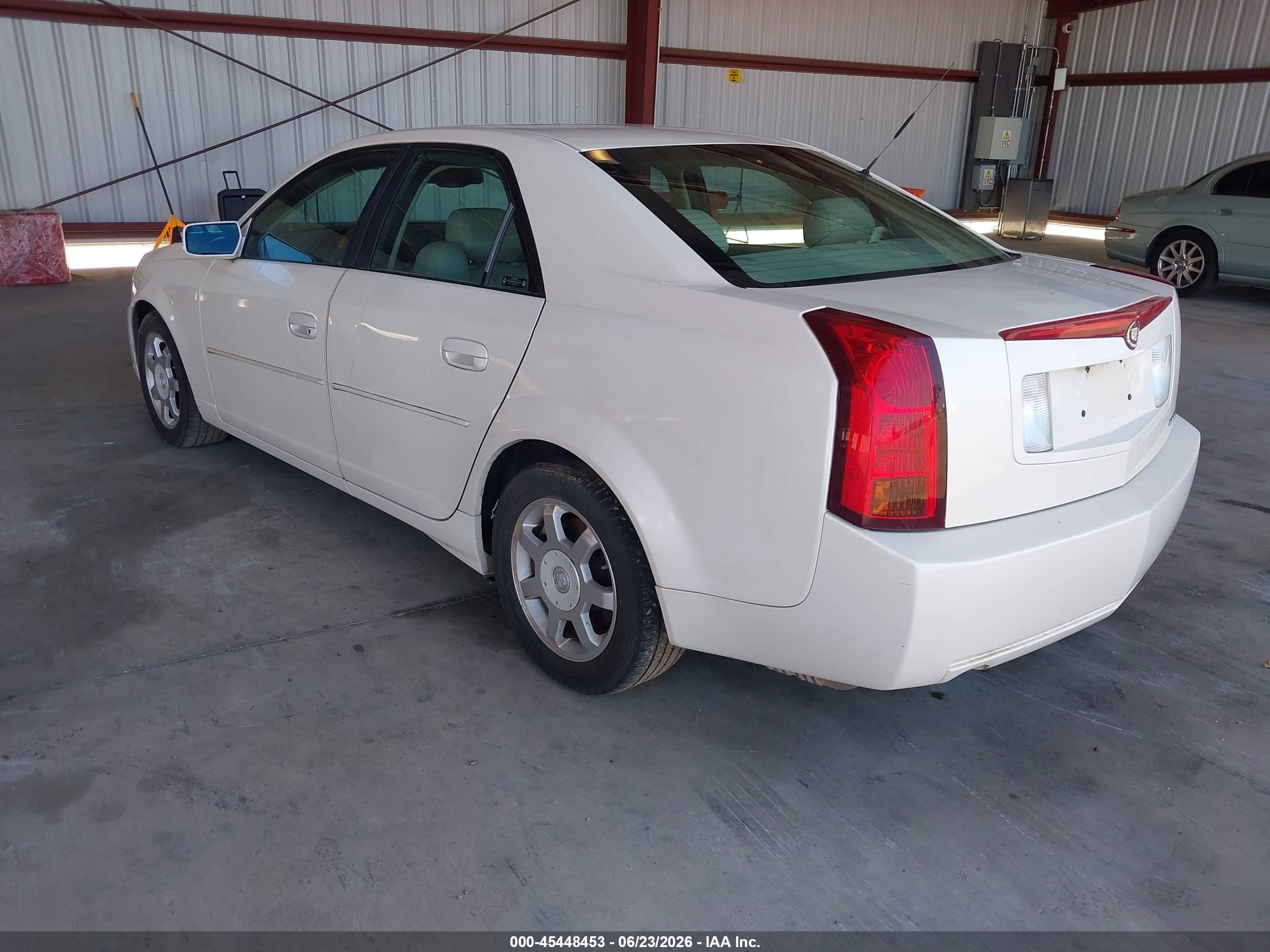 2003 Cadillac Cts Standard Белый vin: 1G6DM57N930111626