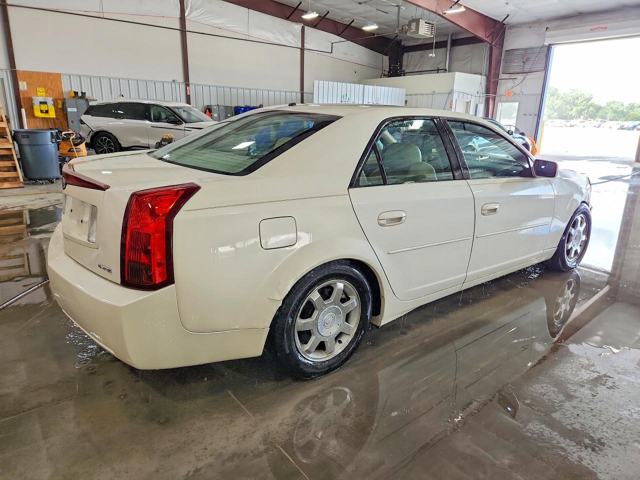2003 Cadillac Cts Beige vin: 1G6DM57NX30165906