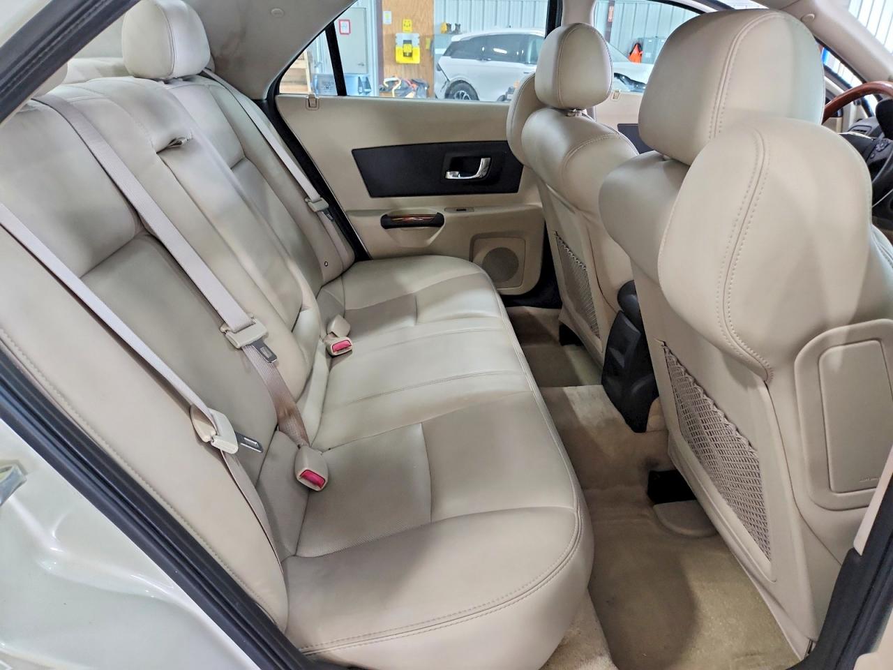 2003 Cadillac Cts Beige vin: 1G6DM57NX30165906