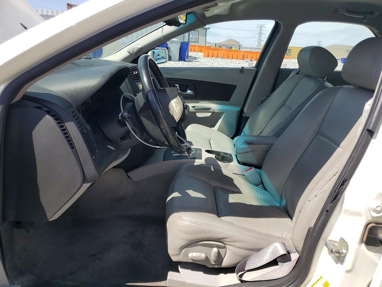 2007 Cadillac Cts White vin: 1G6DM57T170168908