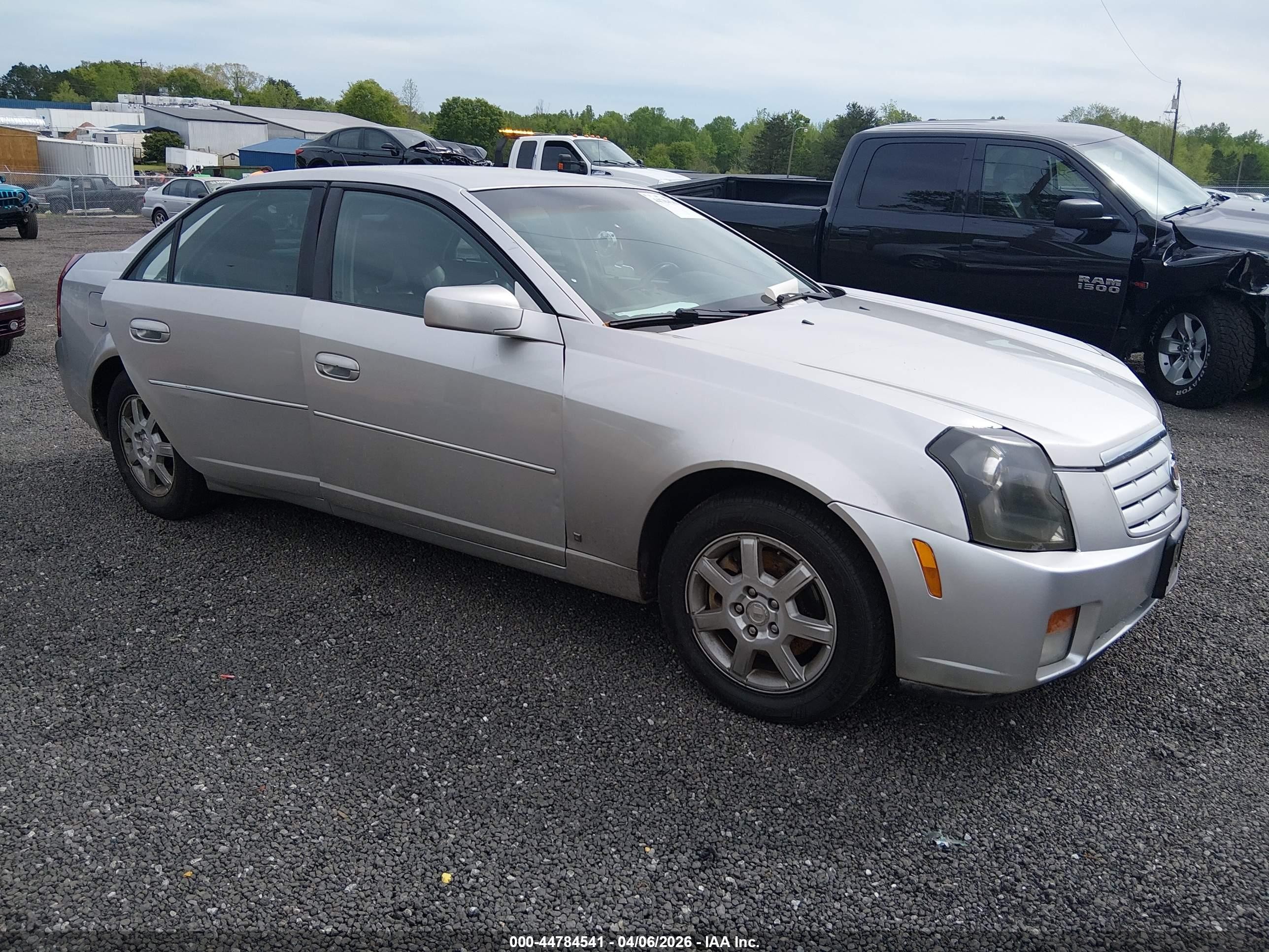 1G6DM57T560177366