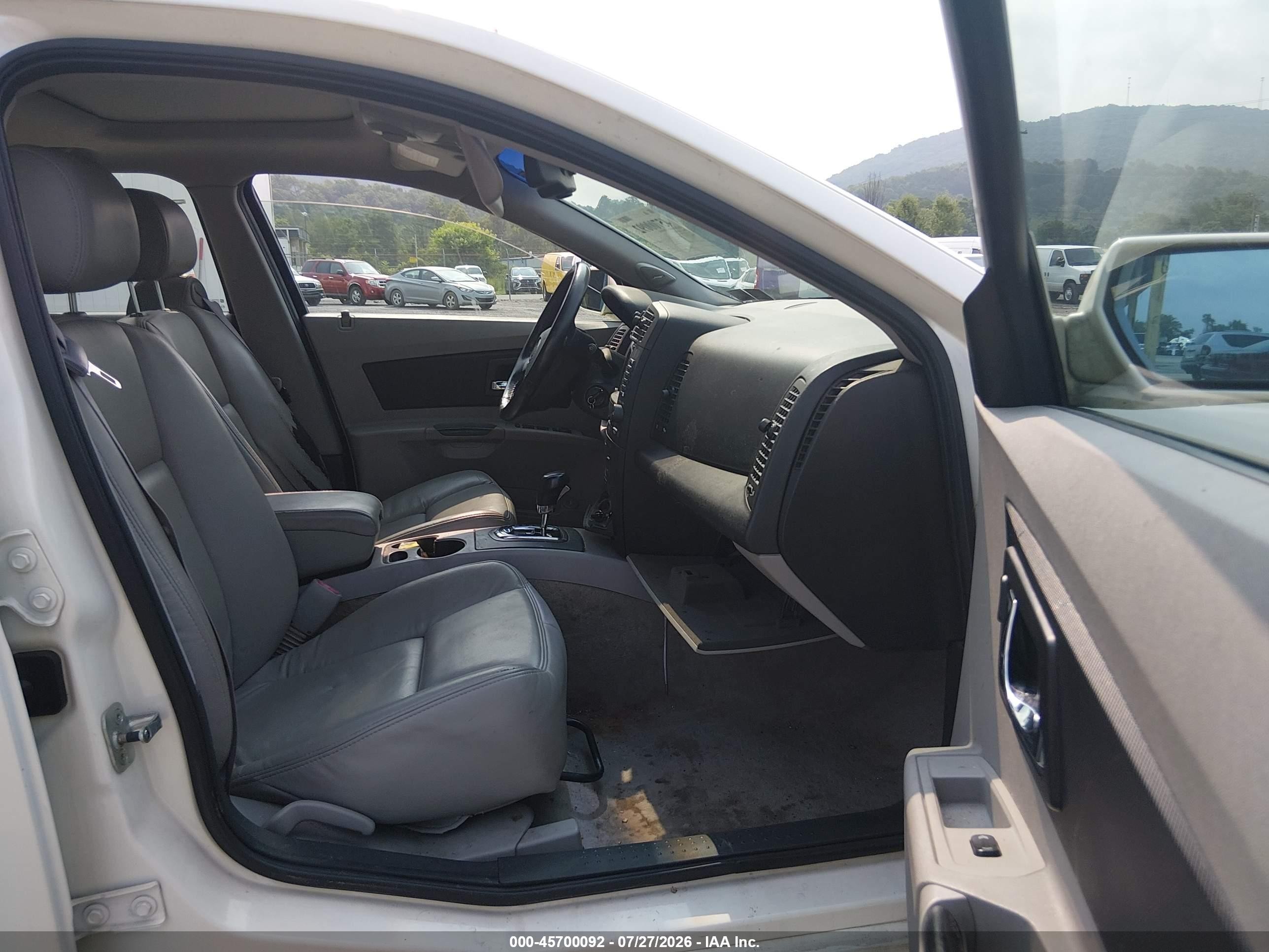 2006 Cadillac Cts Base W/1sa White vin: 1G6DM57T960109717