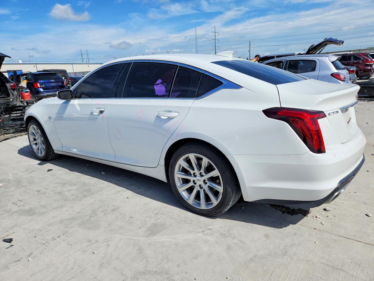2020 Cadillac Ct5 Luxury White vin: 1G6DM5RKXL0138658