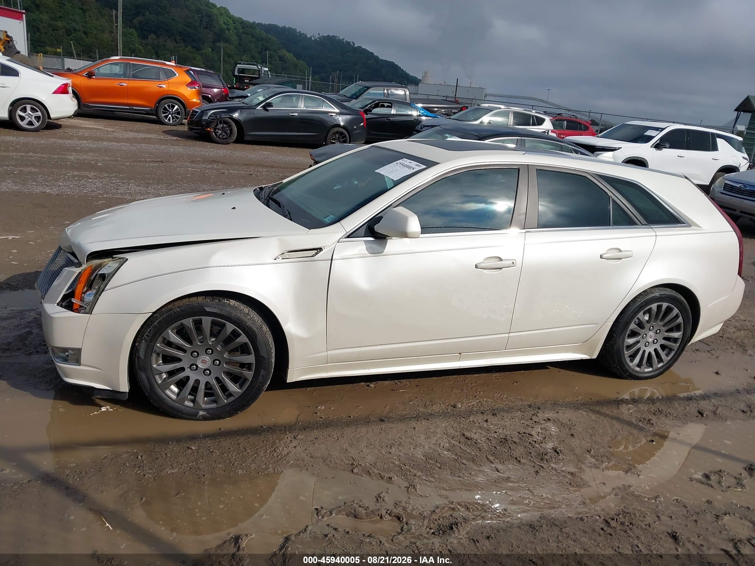 2013 Cadillac Cts Performance White vin: 1G6DM8E3XD0111915