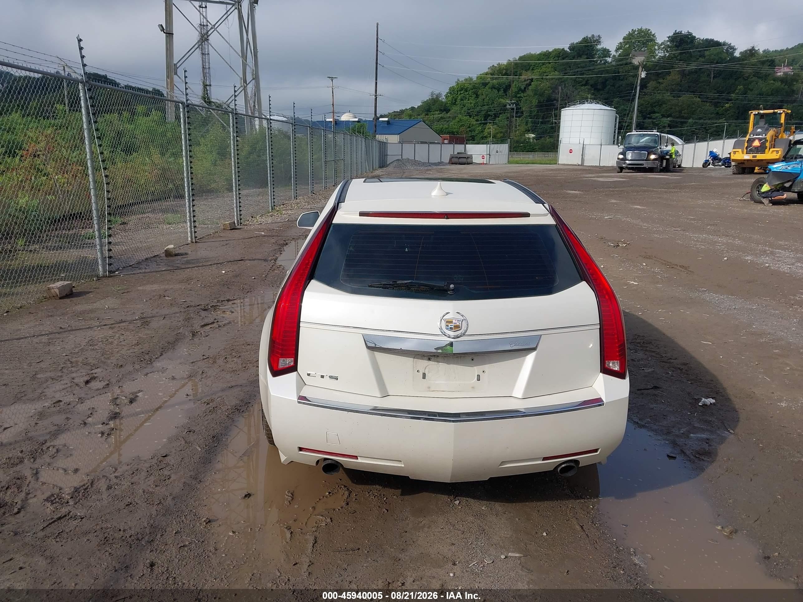 2013 Cadillac Cts Performance White vin: 1G6DM8E3XD0111915