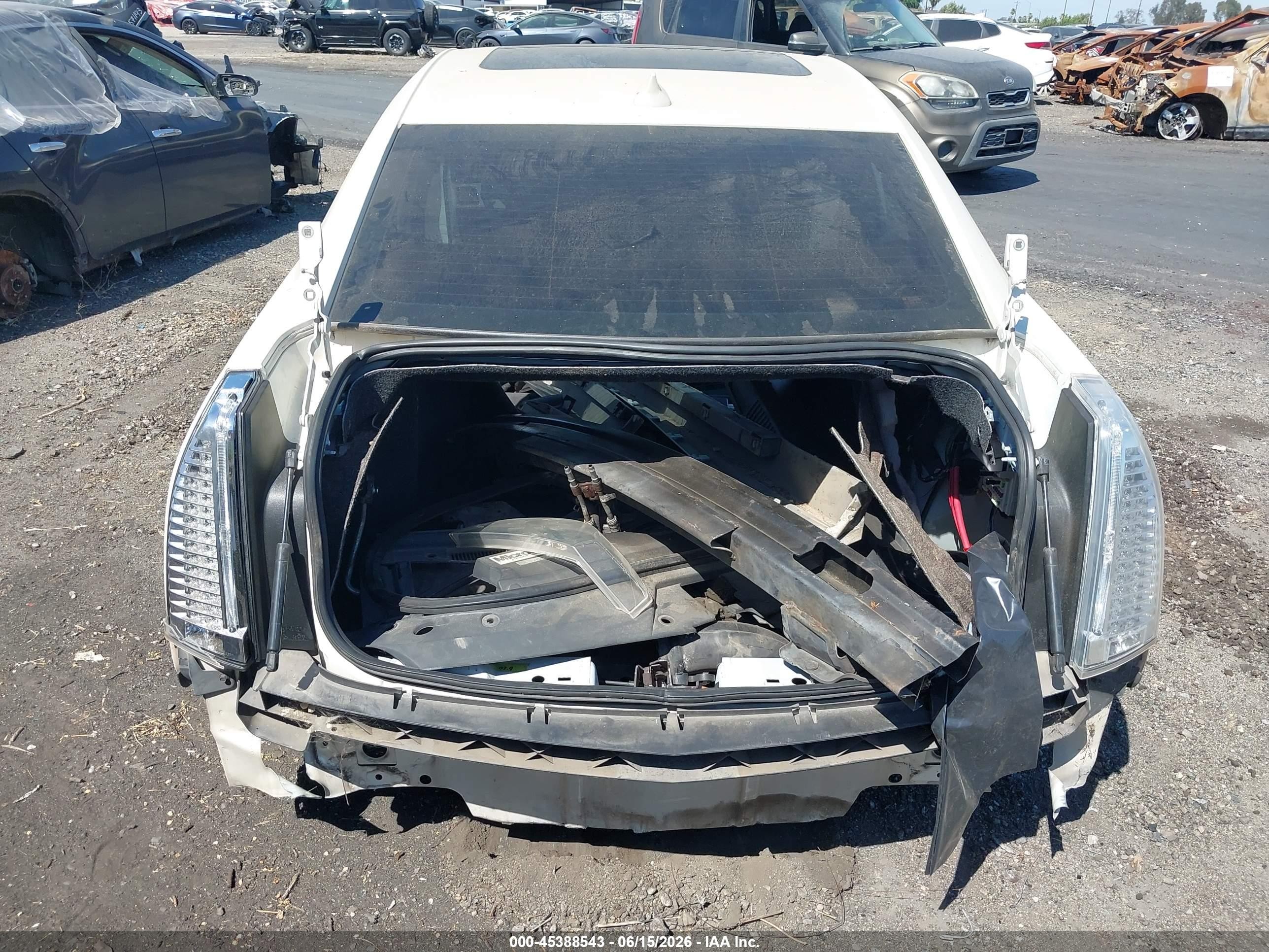 2009 Cadillac Cts-v   White vin: 1G6DN57P090158809